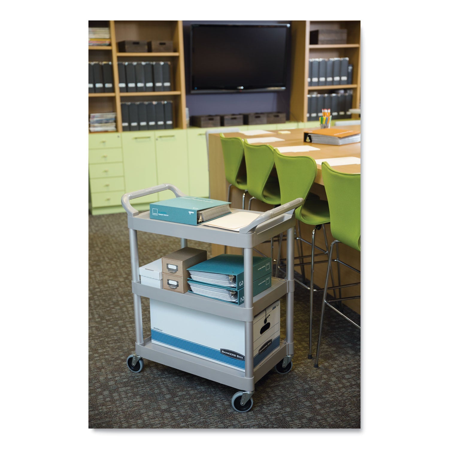rubbermaid-three-shelf-service-cart-num-3424-88pl_4