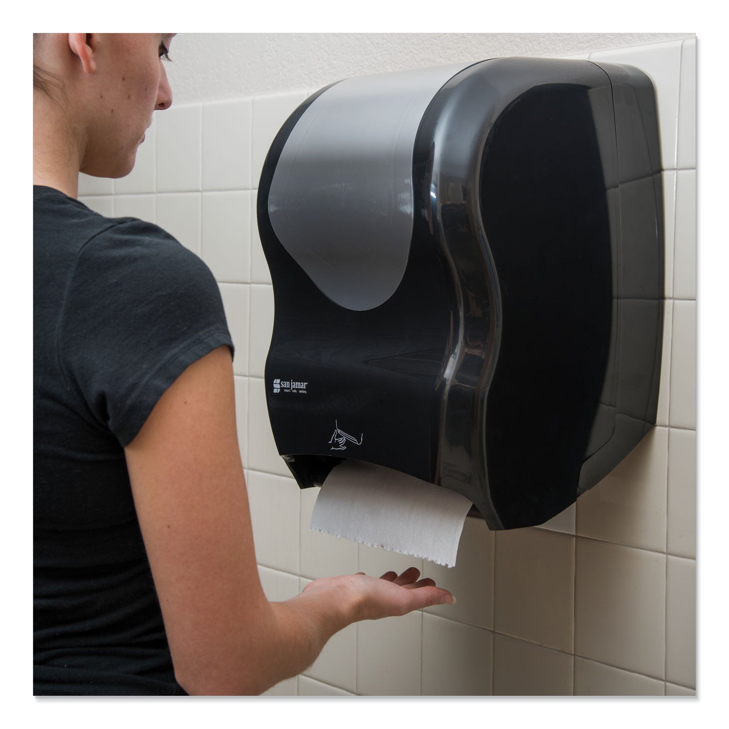 san-jamar-smart-system-with-iq-sensor-towel-dispenser-num-sjmt1470bkss_4