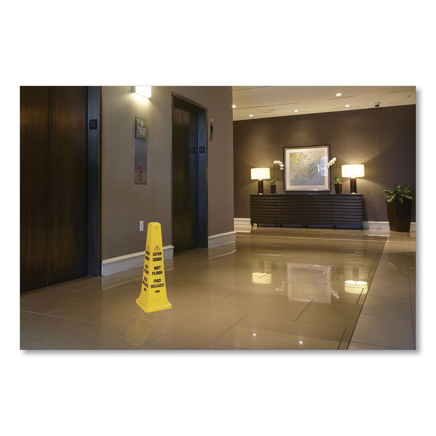 rubbermaid-multilingual-safety-cone-num-rub627677_4