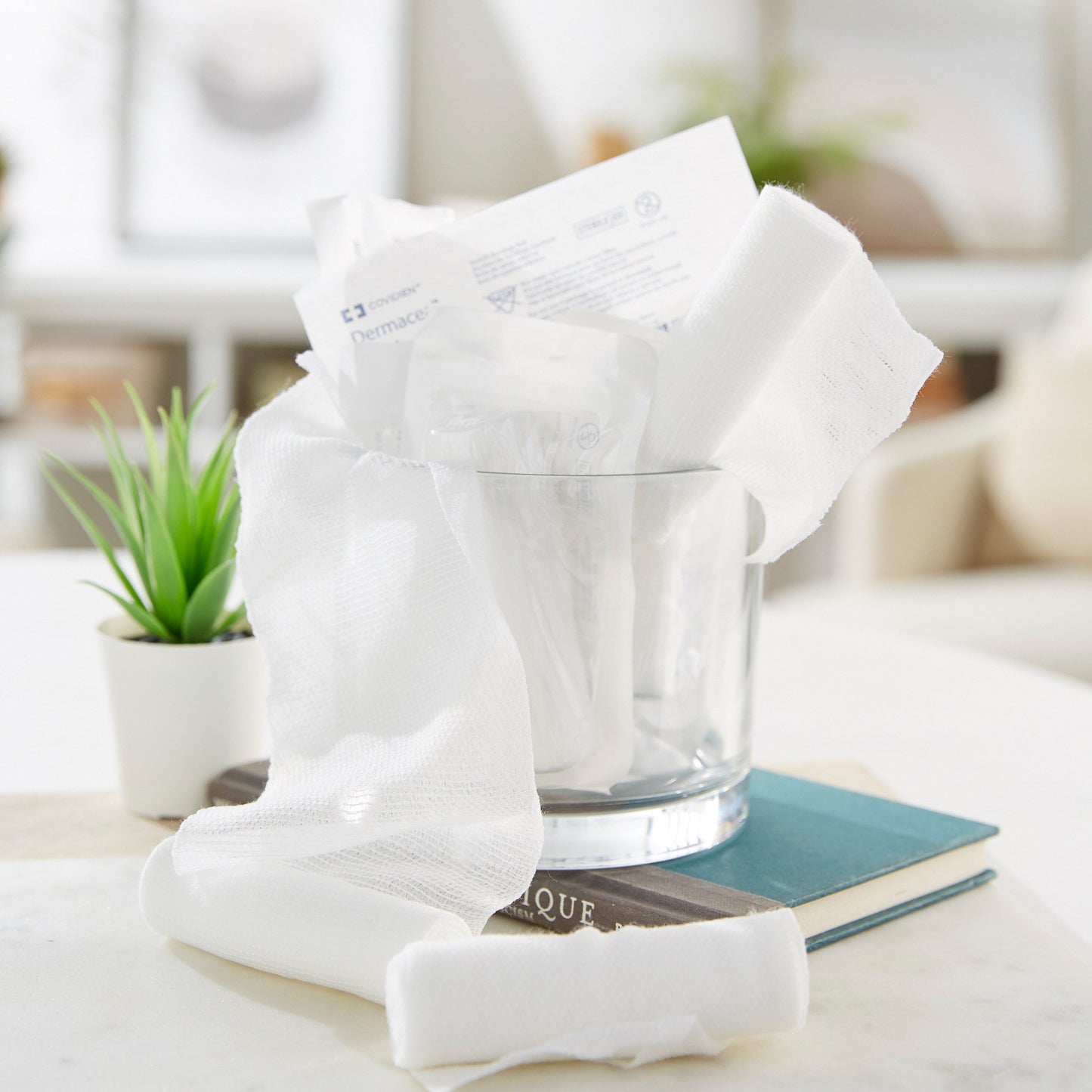 Dermacea™ Conforming Bandage 4 Inch X 4-1/10 Yard 1-Ply Sterile 1 per Pack (529110_BG)