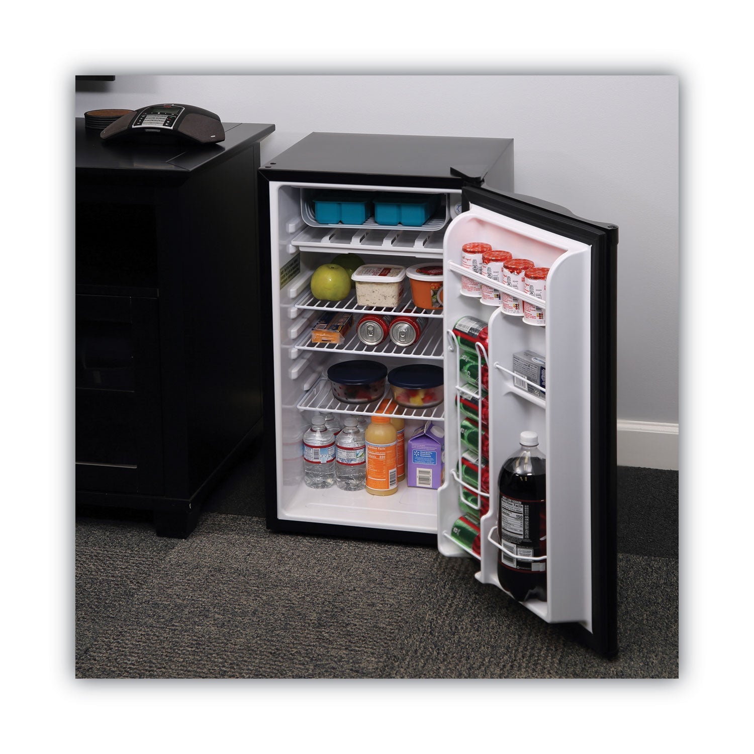 alera-3-3-cu-ft-refrigerator-with-chiller-compartment-num-alerf333b_5