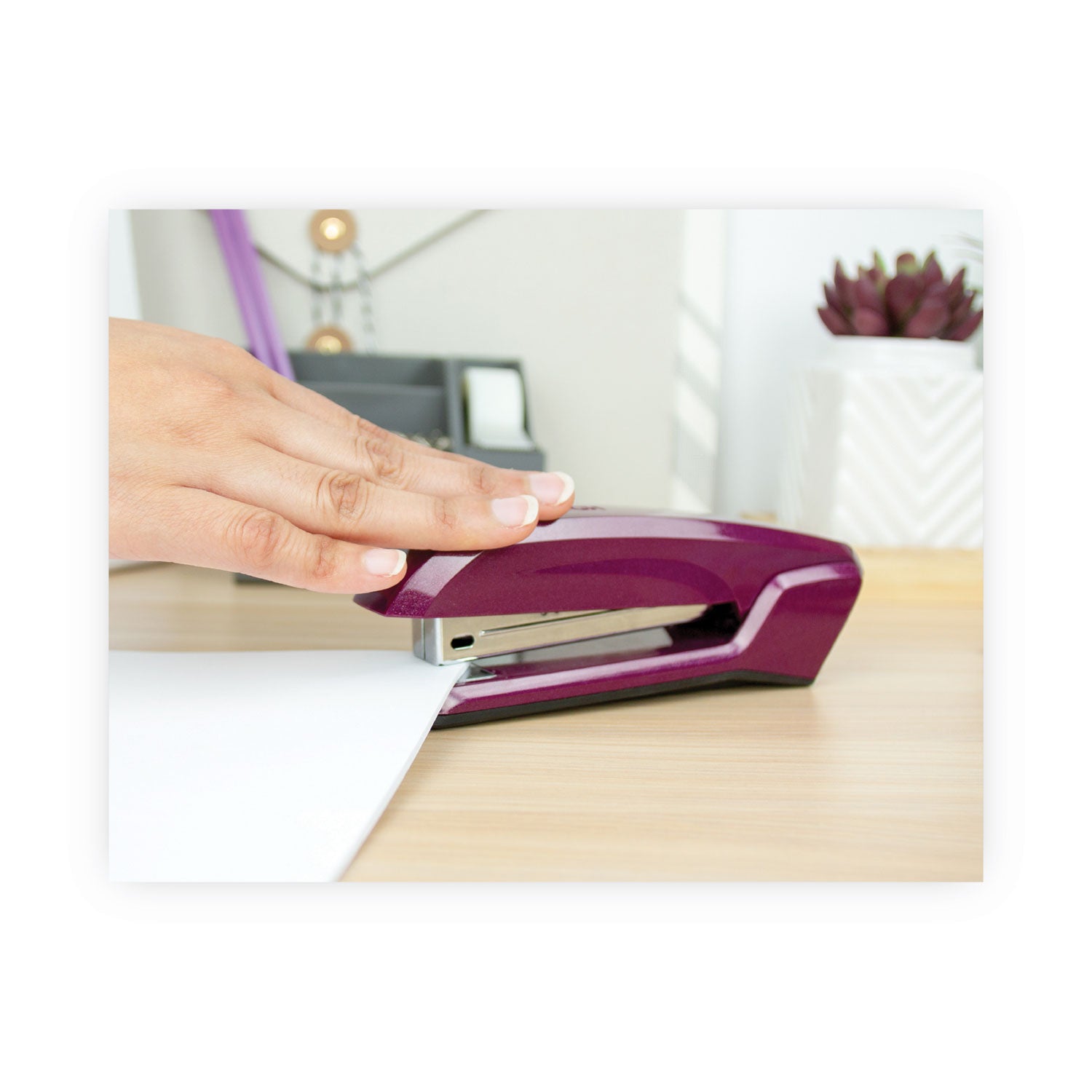 bostitch-ascend-stapler-num-bosb210rmag_5