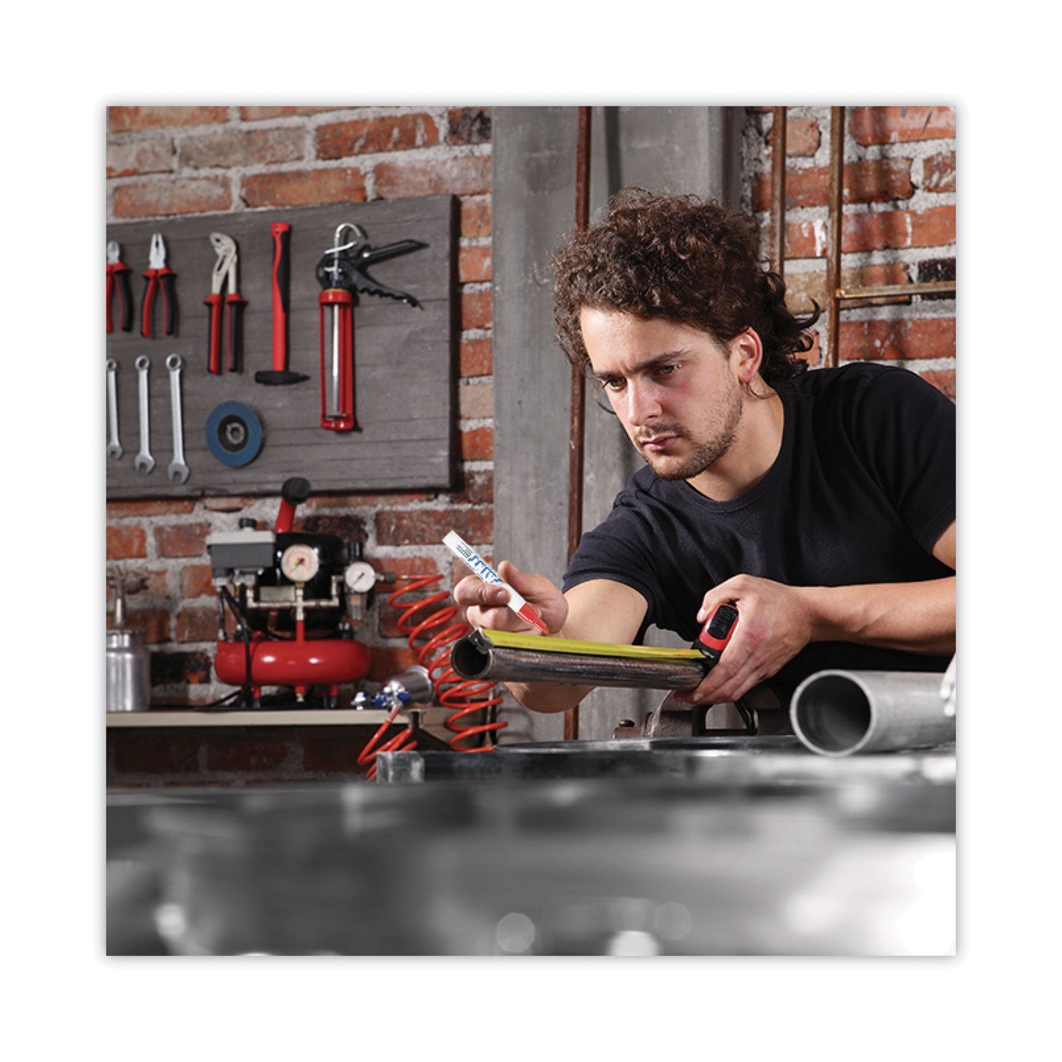 uni-paint-permanent-marker-num-ubc63602_6