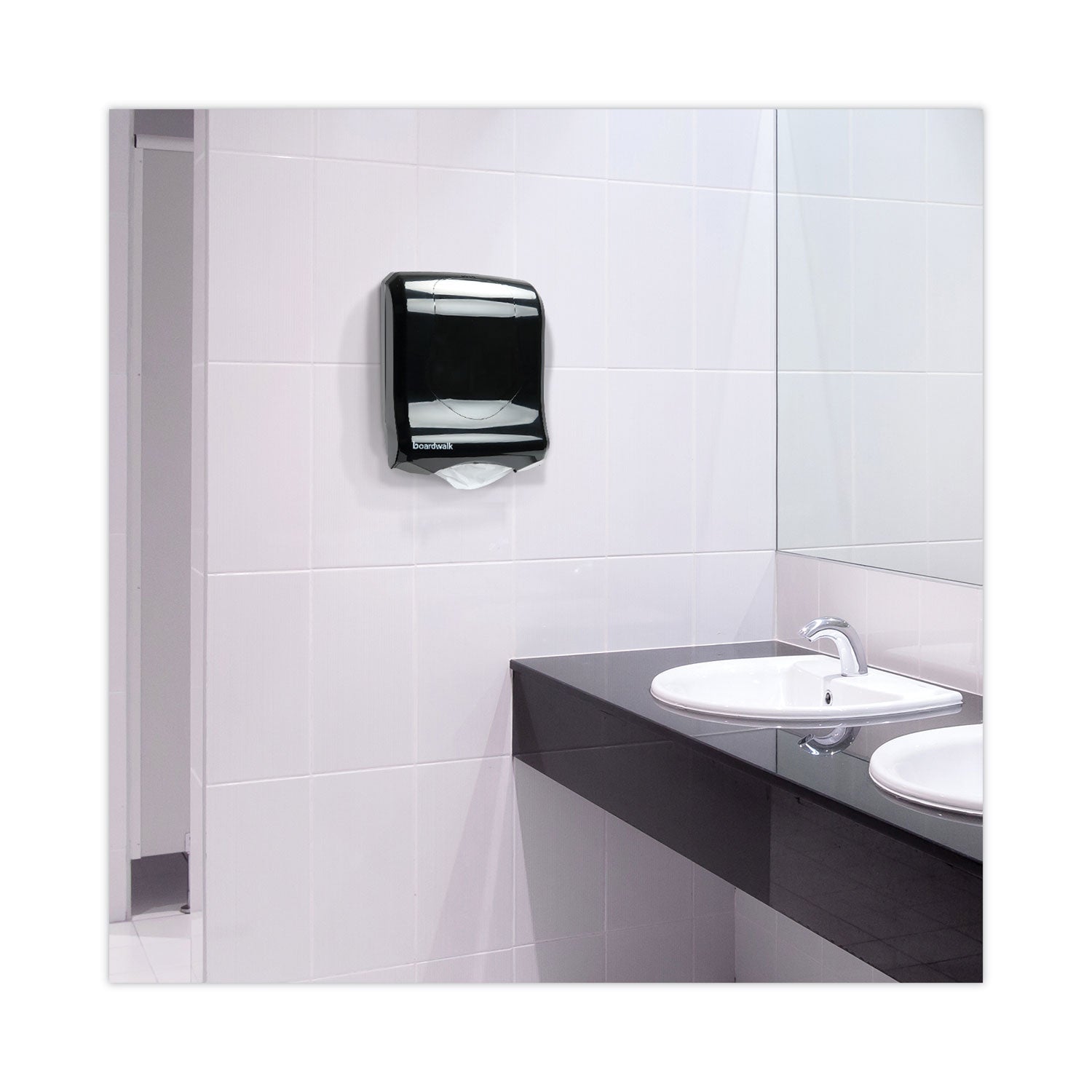 boardwalk-multifold-paper-towels-num-6200bw_4