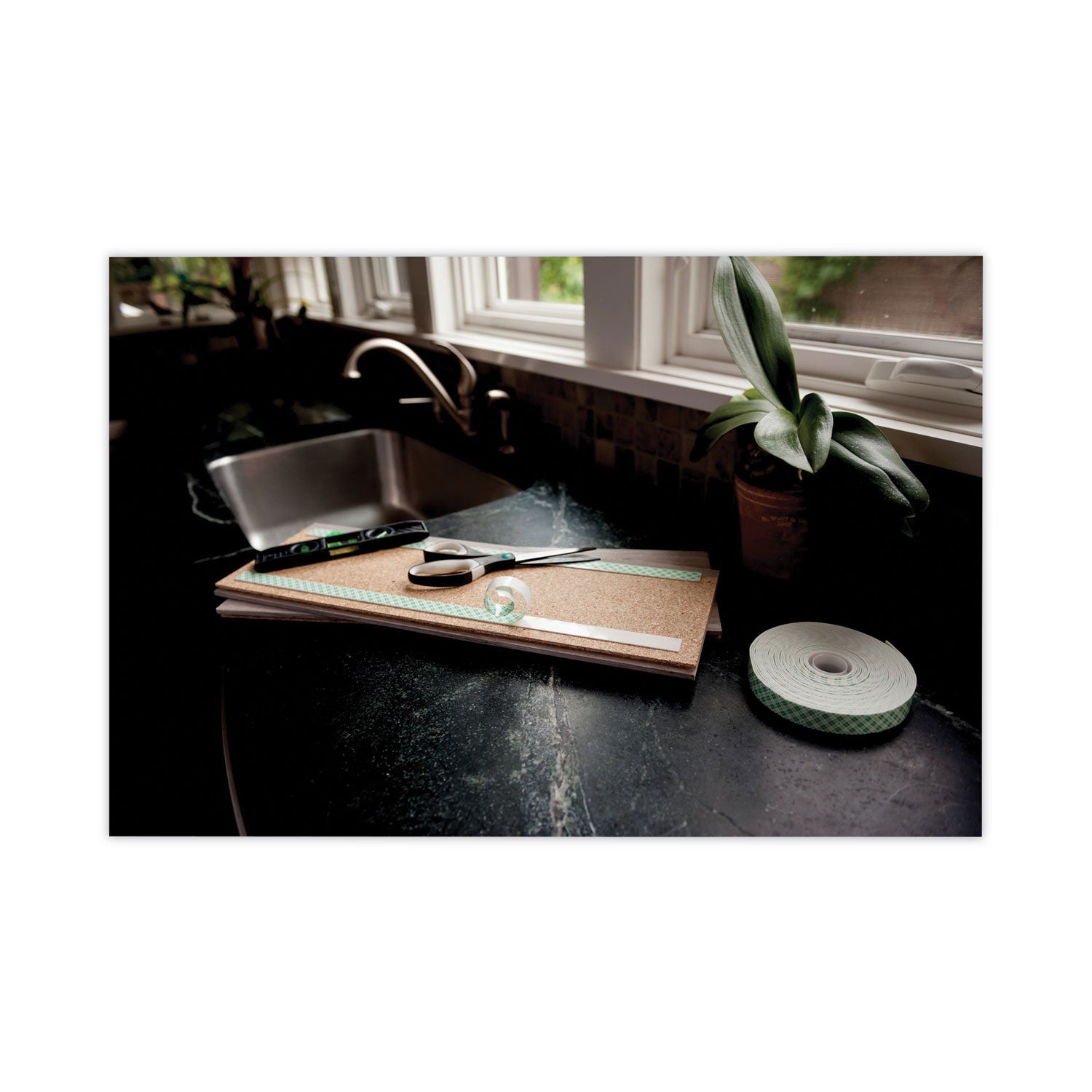 scotch-permanent-high-density-foam-mounting-tape-num-mmm110long_4