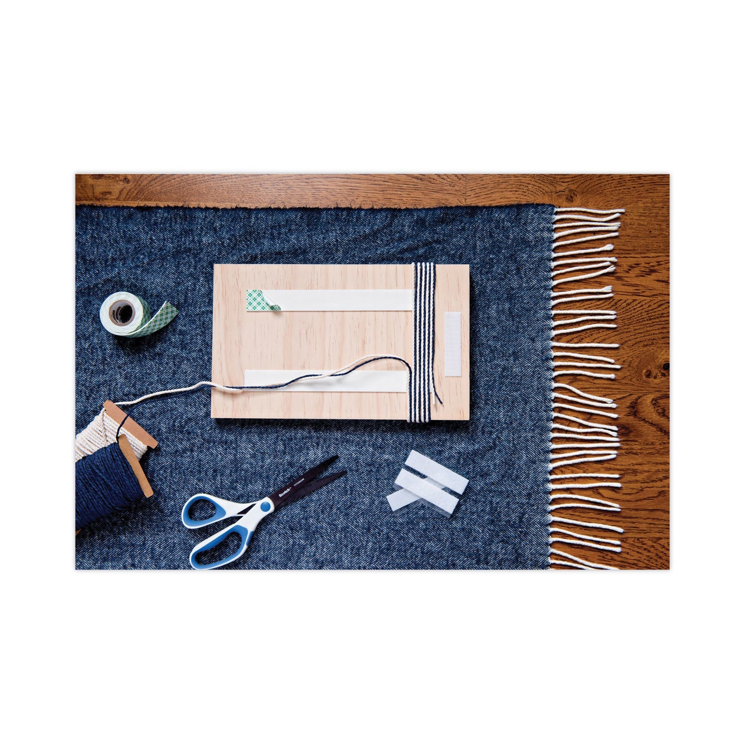 scotch-permanent-high-density-foam-mounting-tape-num-mmm110mr_6