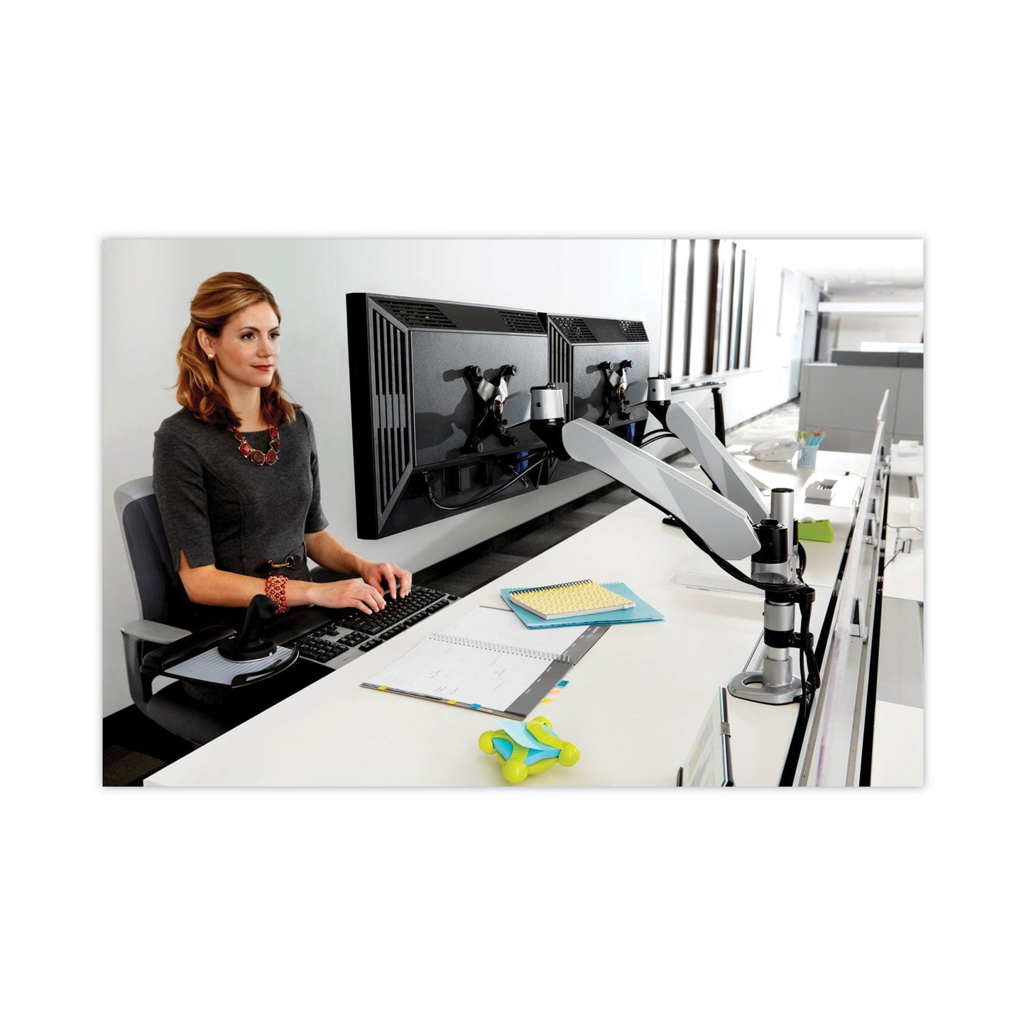 3m-easy-adjust-desk-dual-arm-mount-for-27-monitors-num-mmmma265s_5