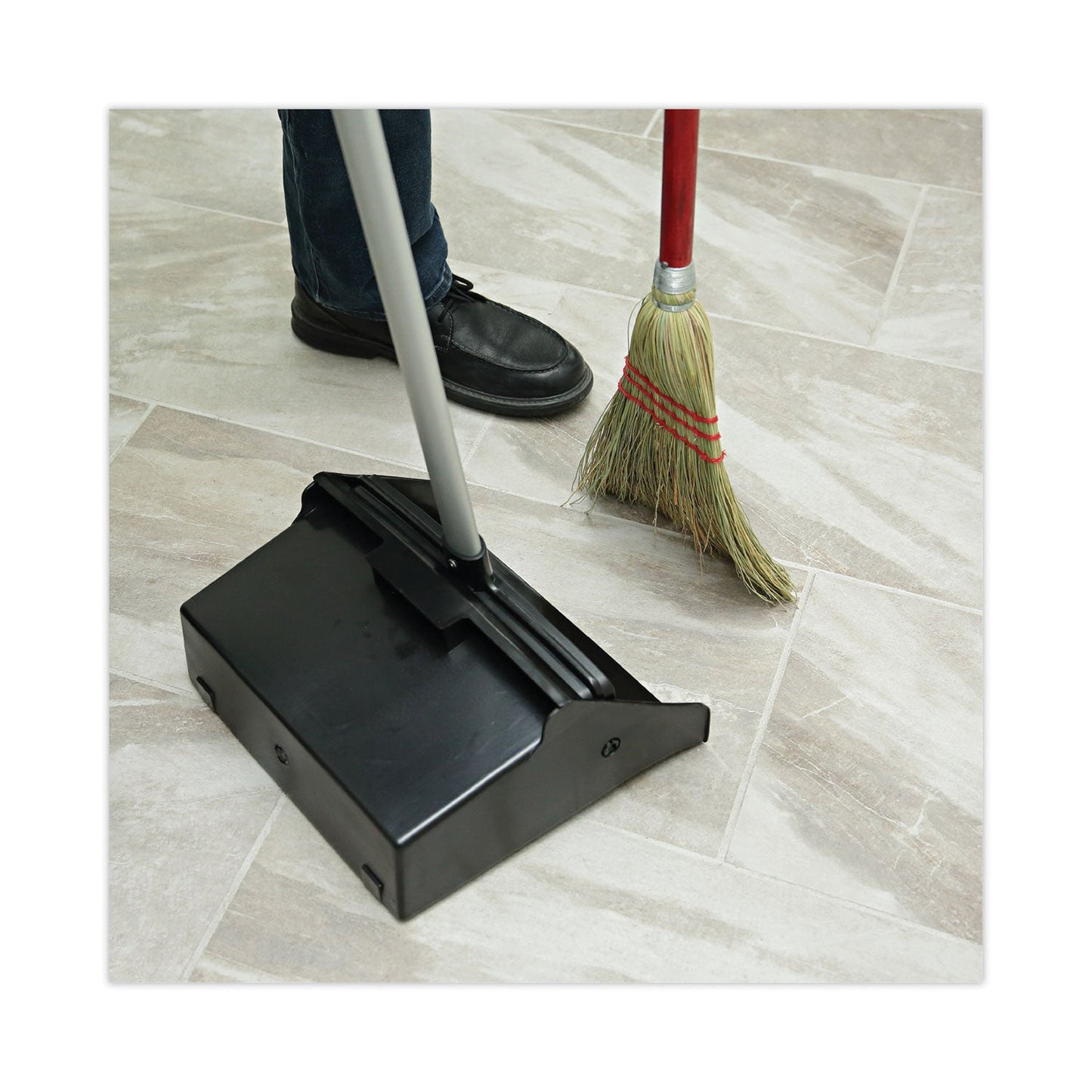 boardwalk-corn-fiber-lobby-toy-broom-num-bwk951tea_5