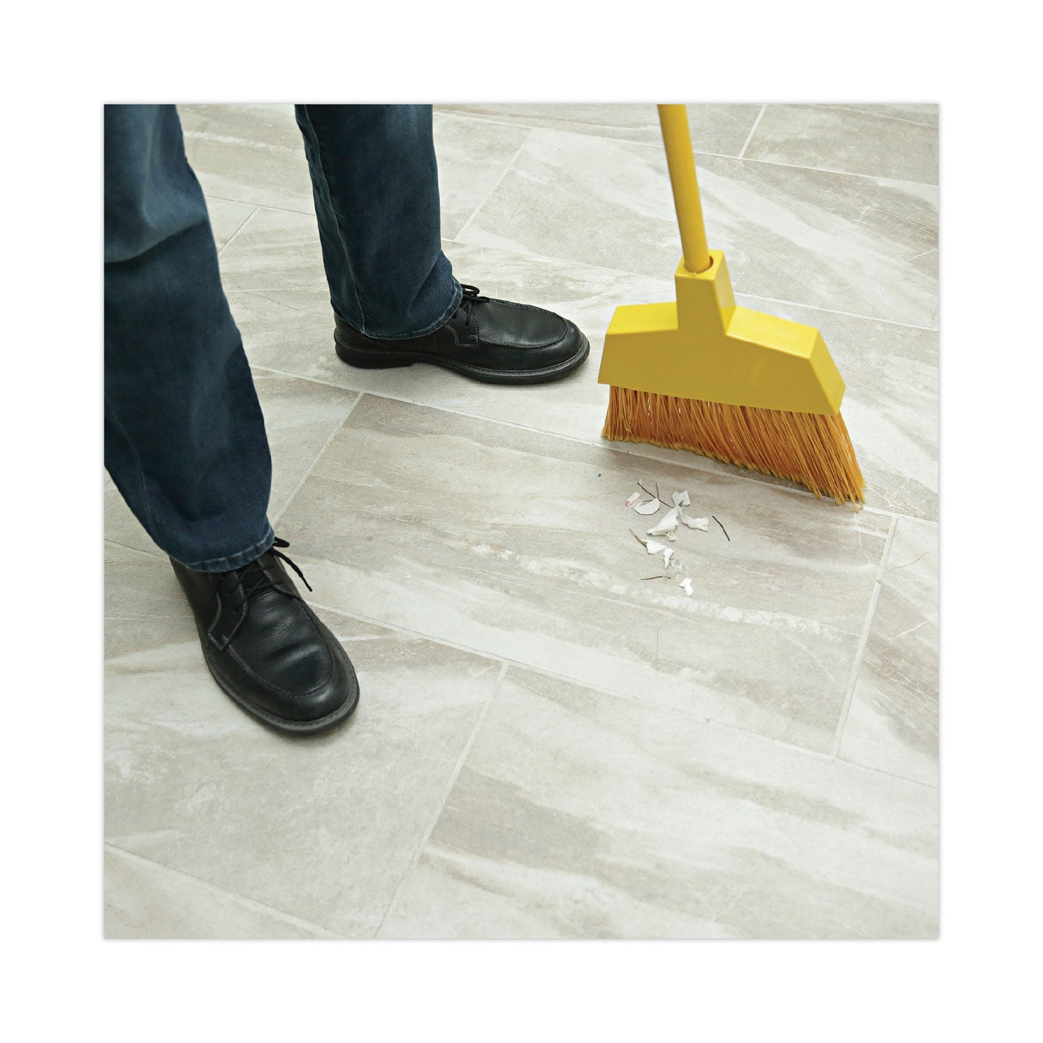 boardwalk-corn-fiber-angled-head-lobby-brooms-num-brmaxilbw_5