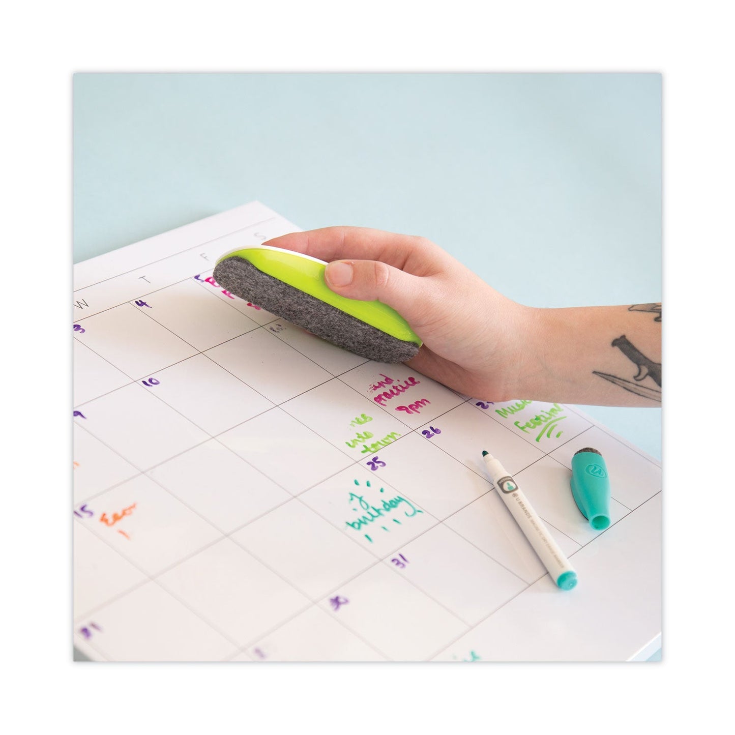 u-brands-classic-magnetic-dry-erase-board-eraser-num-ubr581u0416_2