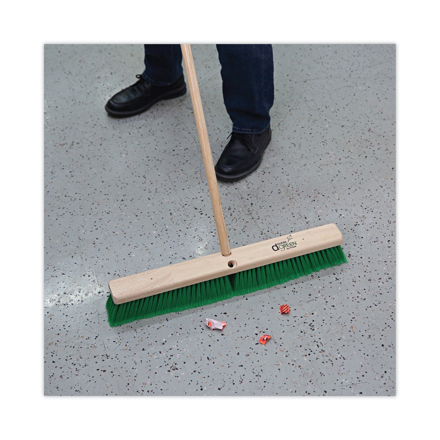 boardwalk-threaded-end-broom-handle-num-bwk122_5
