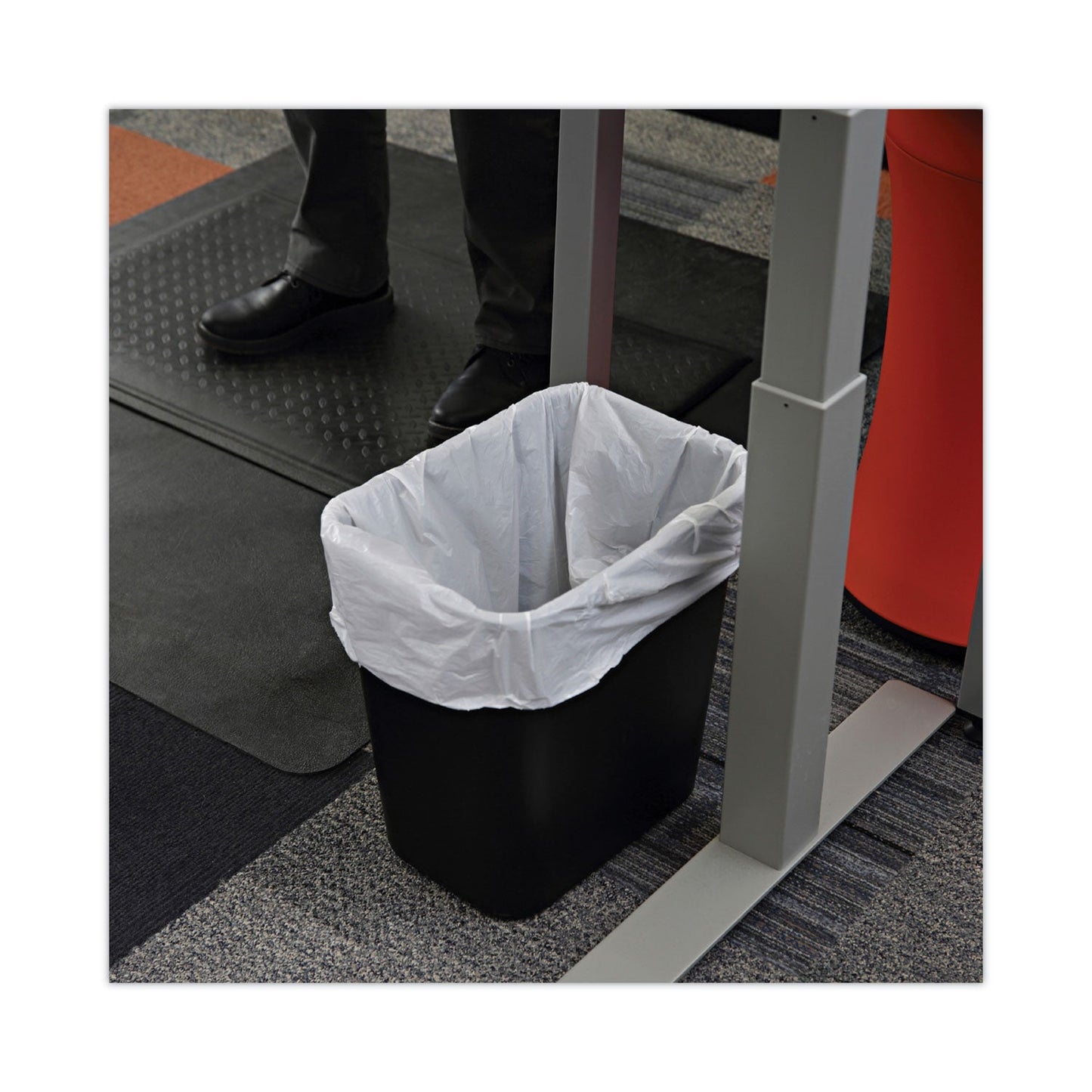 boardwalk-linear-low-density-industrial-can-liners-num-bwkw2432x_5