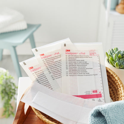 3M™ Medipore™ Composite Dressing 3-1/2 X 8 Inch Rectangle Sterile Nonwoven Backing (324095_BX)