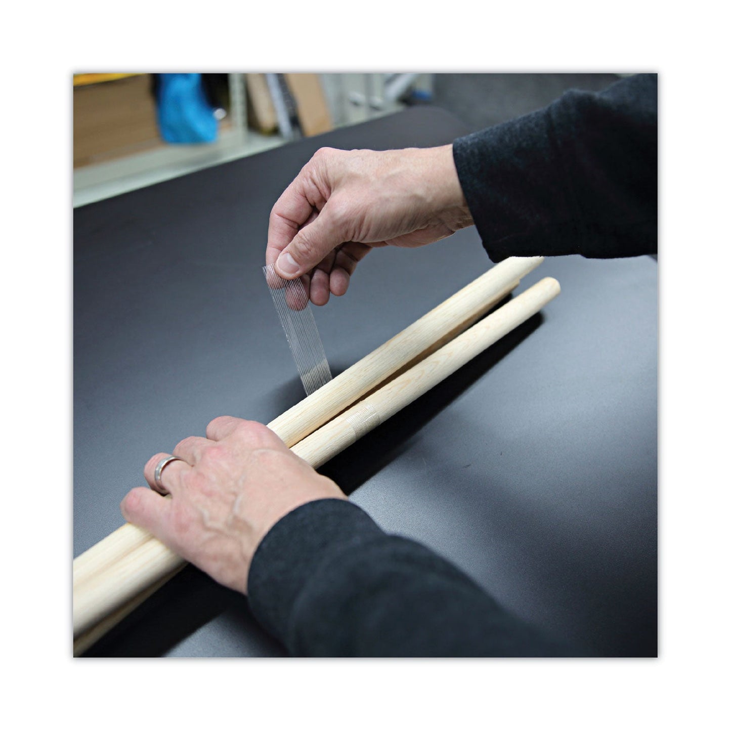 universal-120-utility-grade-filament-tape-num-unv30024_6