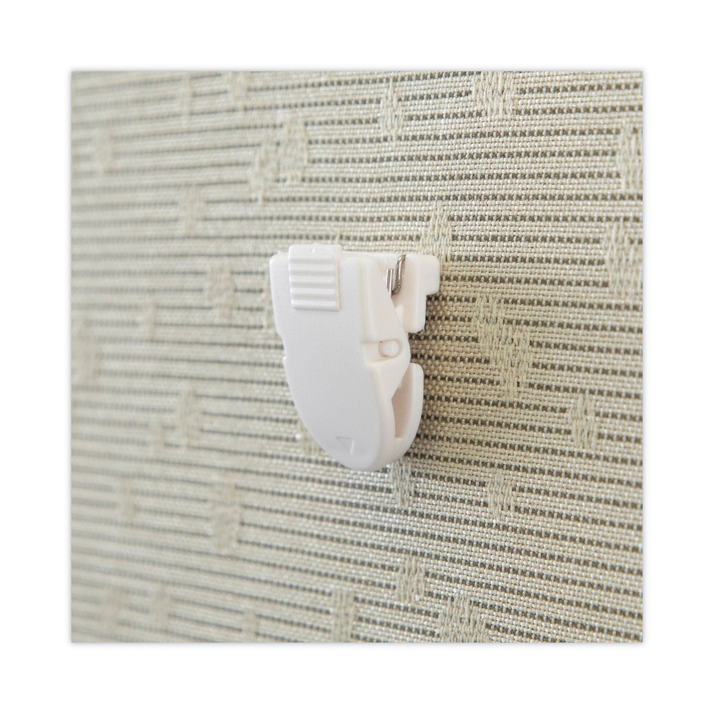 advantus-wall-clips-for-fabric-panels-num-avt75342_4