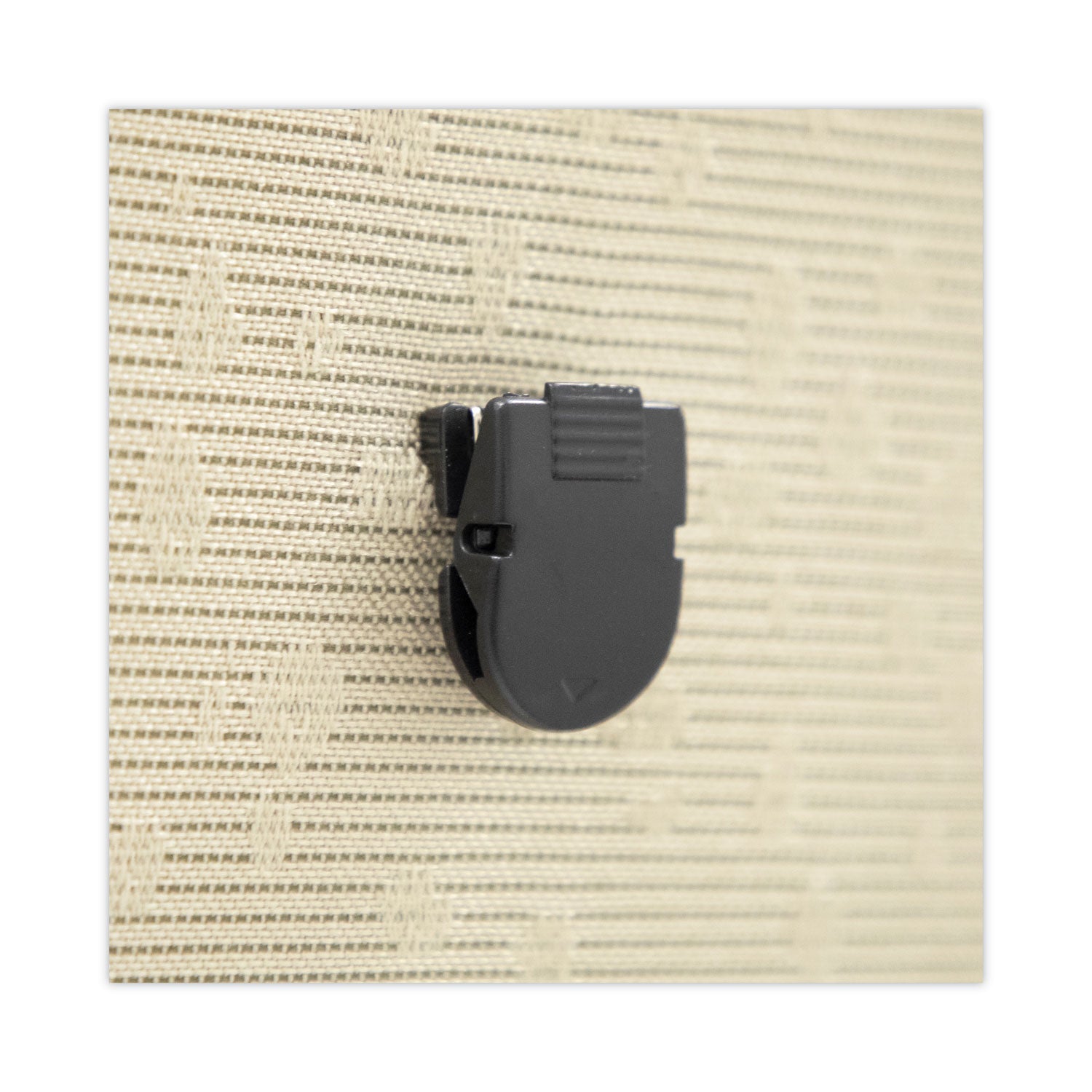 advantus-wall-clips-for-fabric-panels-num-avt75344_5