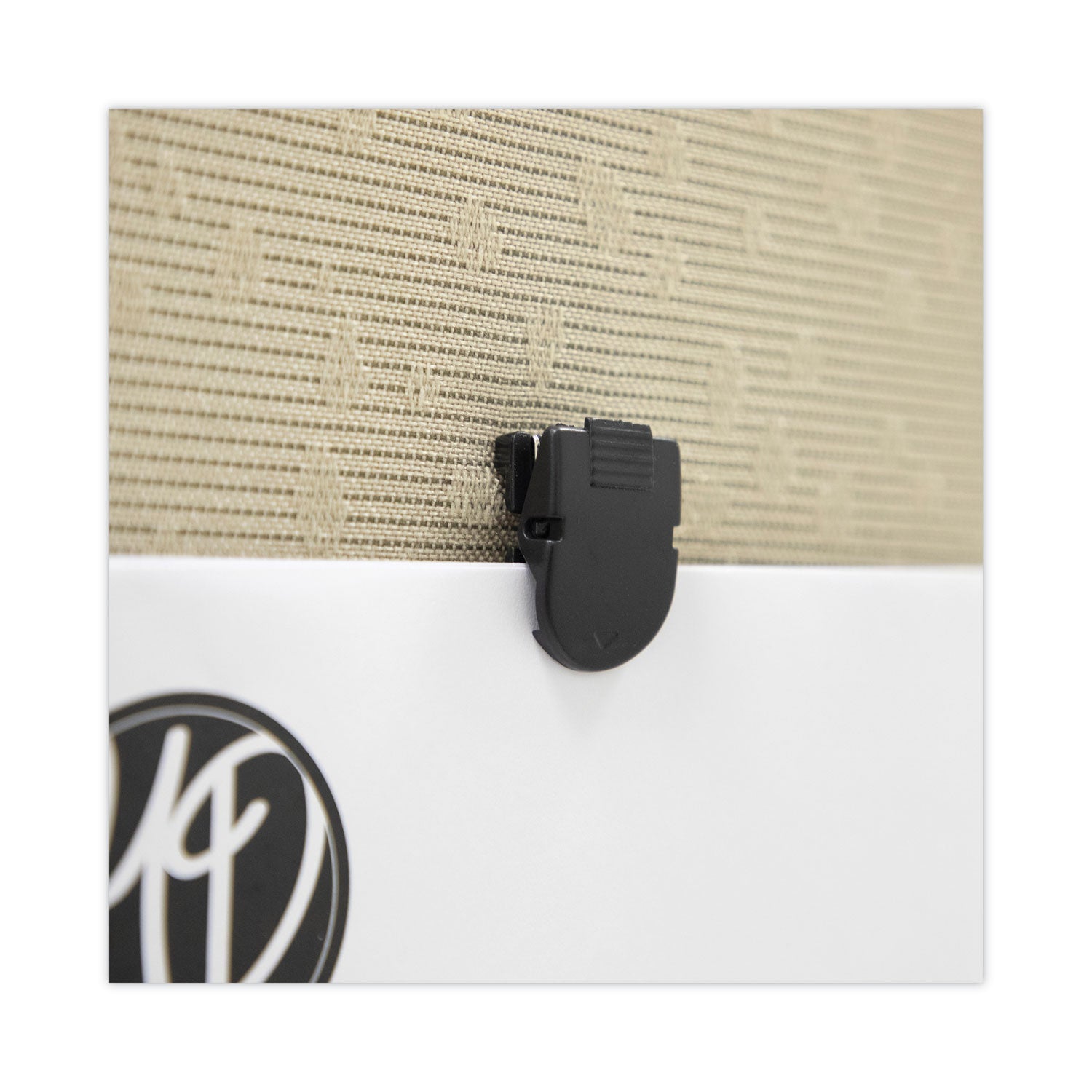 advantus-wall-clips-for-fabric-panels-num-avt75344_6