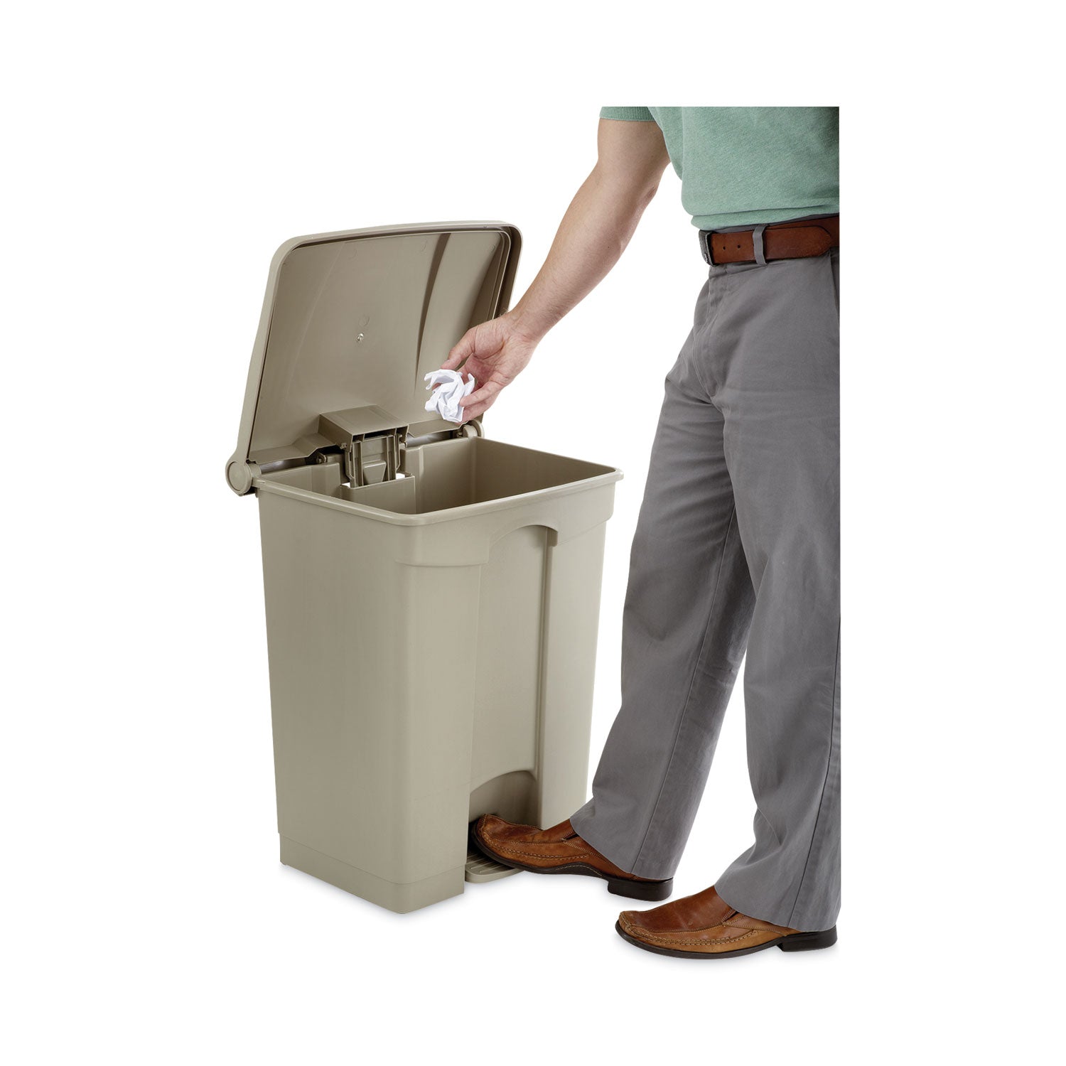 safco-large-capacity-plastic-step-on-receptacle-num-saf9922tn_2