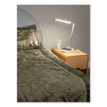 safco-vamp-led-wireless-charging-lamp-num-saf1009wh_2