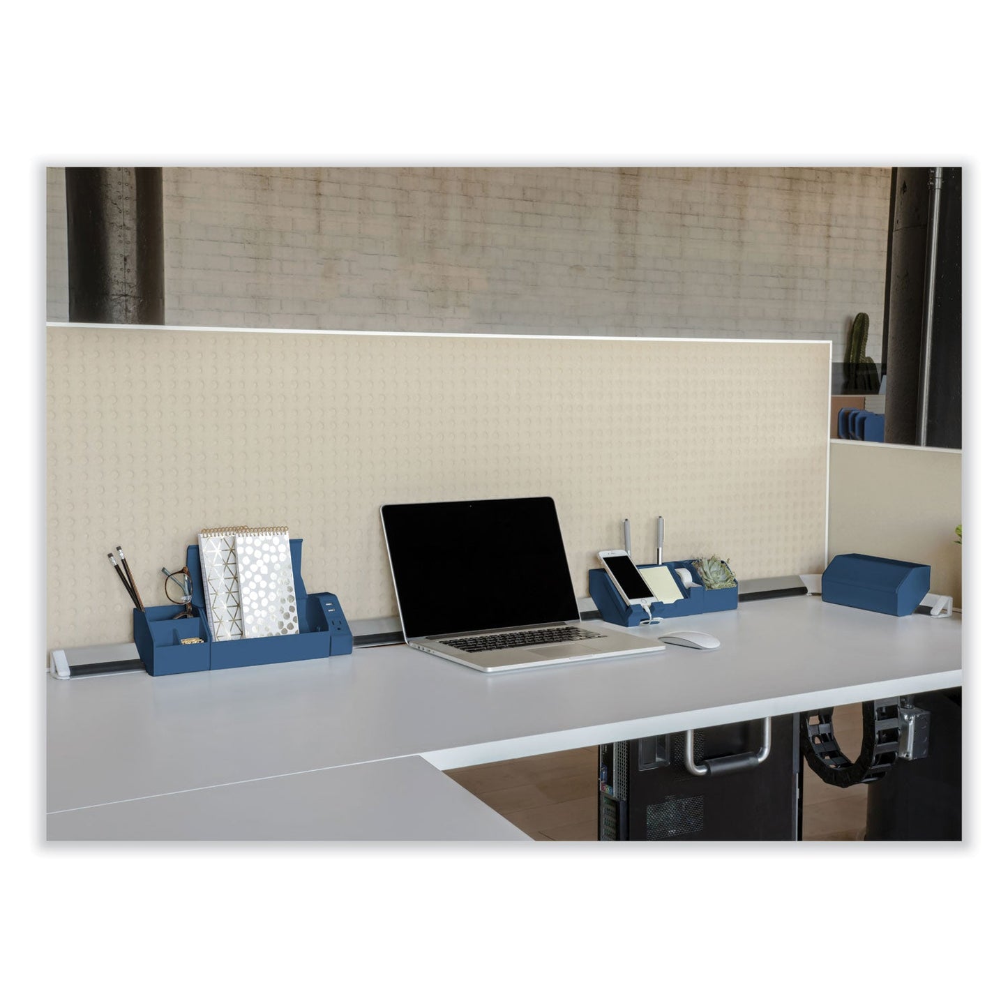 bostitch-r-konnect-desk-organizer-and-cable-management-17-piece-kit-plastic-blue-bosktckit5blue_5