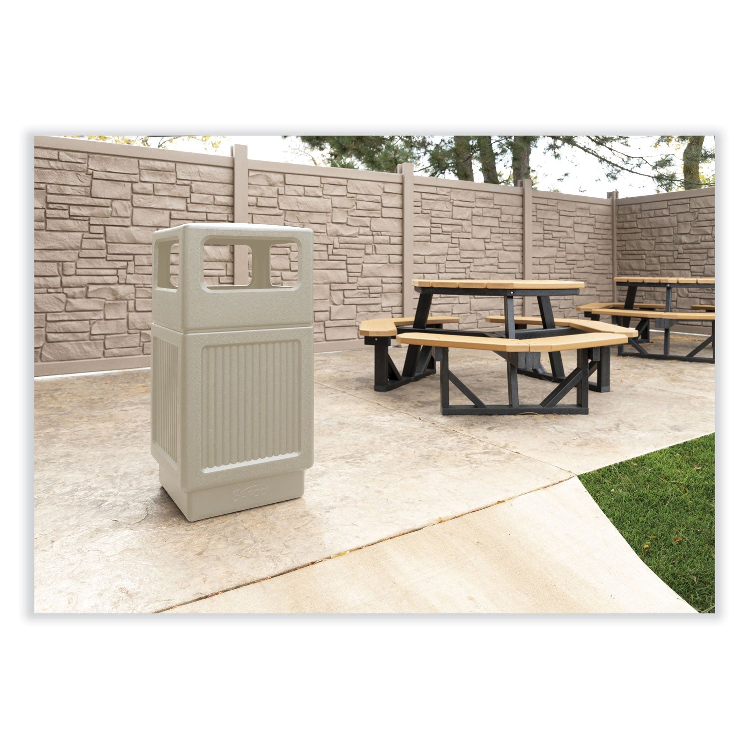 safco-canmeleon-recessed-panel-receptacles-num-saf9476tn_4