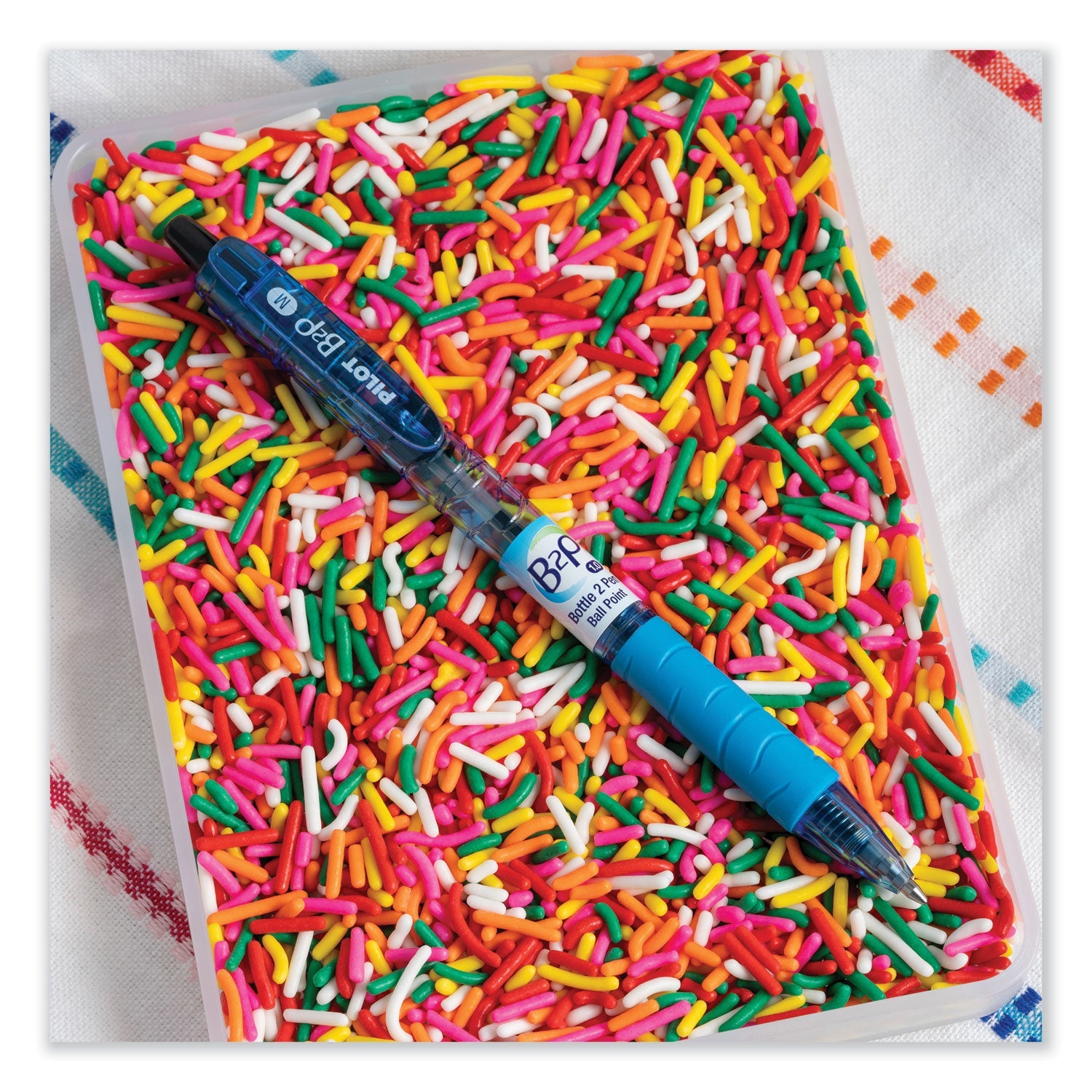 pilot-b2p-bottle-2-pen-retractable-ballpoint-pen-num-pil32800_5