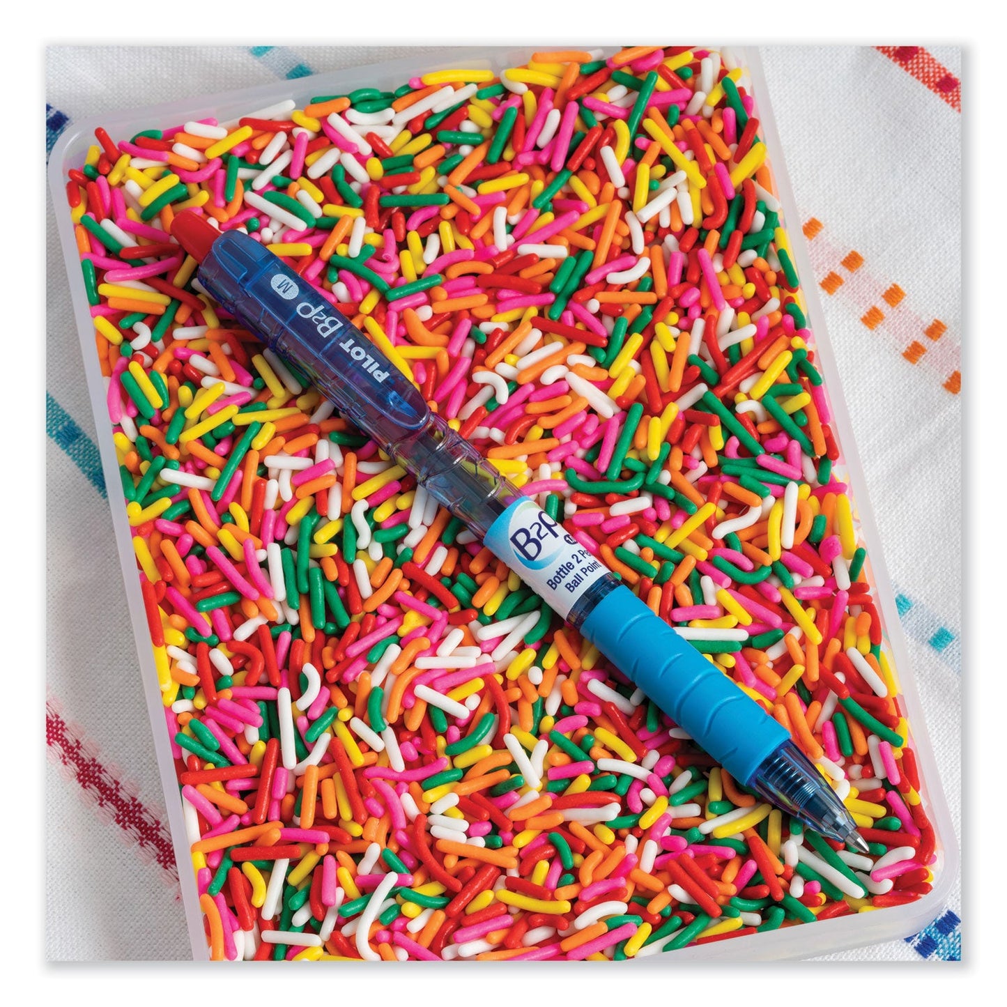 pilot-b2p-bottle-2-pen-retractable-ballpoint-pen-num-pil32802_4