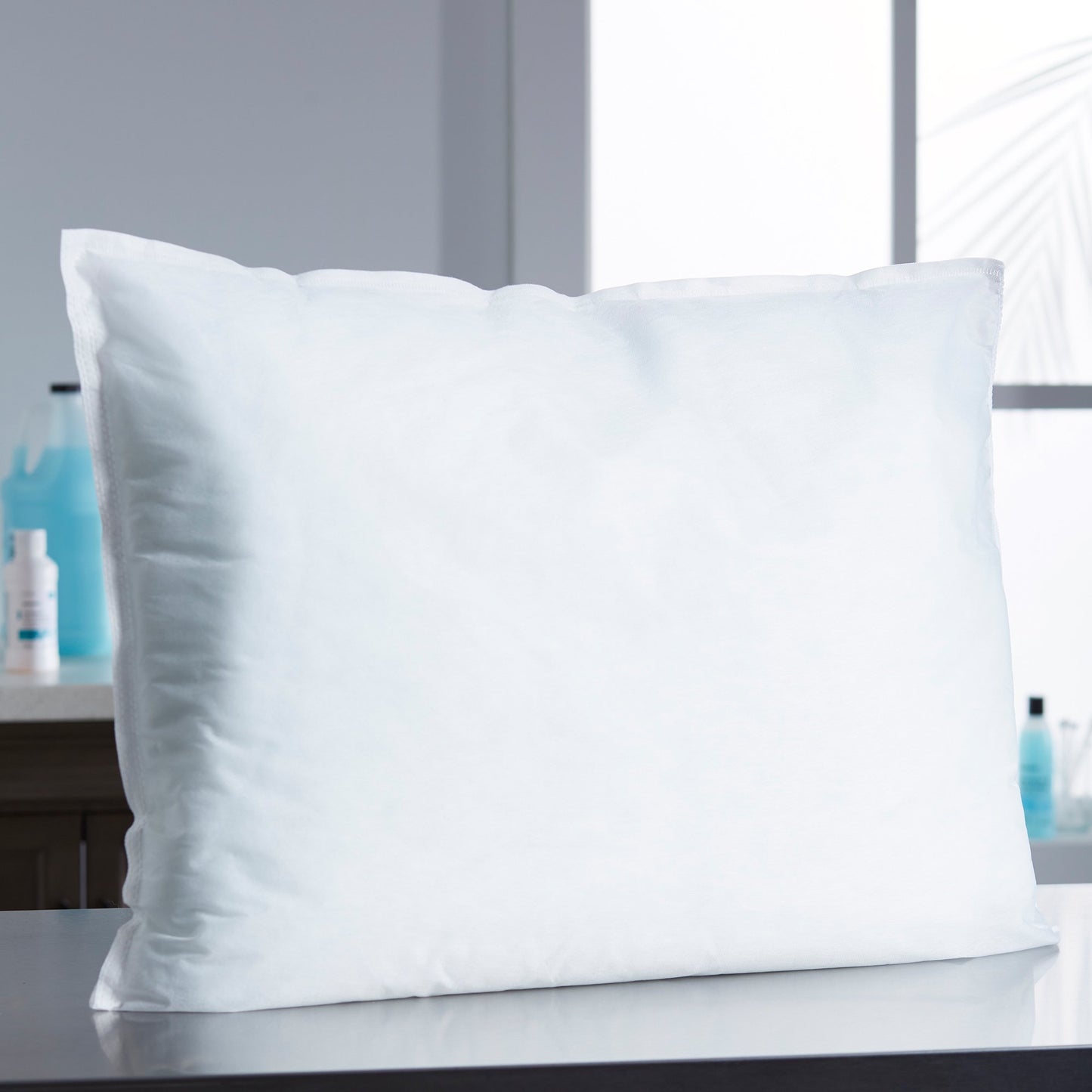 McKesson Bed Pillow 20 X 26 Inch White Single Patient Use (939593_CS)