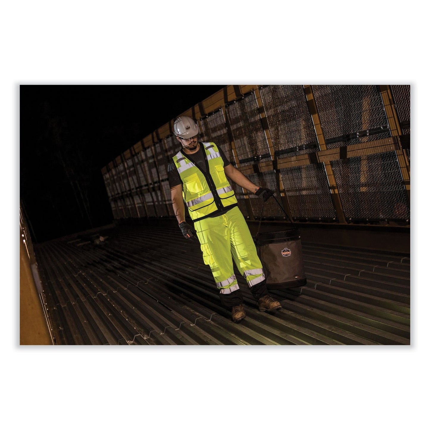 ergodyne-arsenal-5935t-extra-large-web-handle-canvas-hoist-bucket-and-top-num-ego14835_3