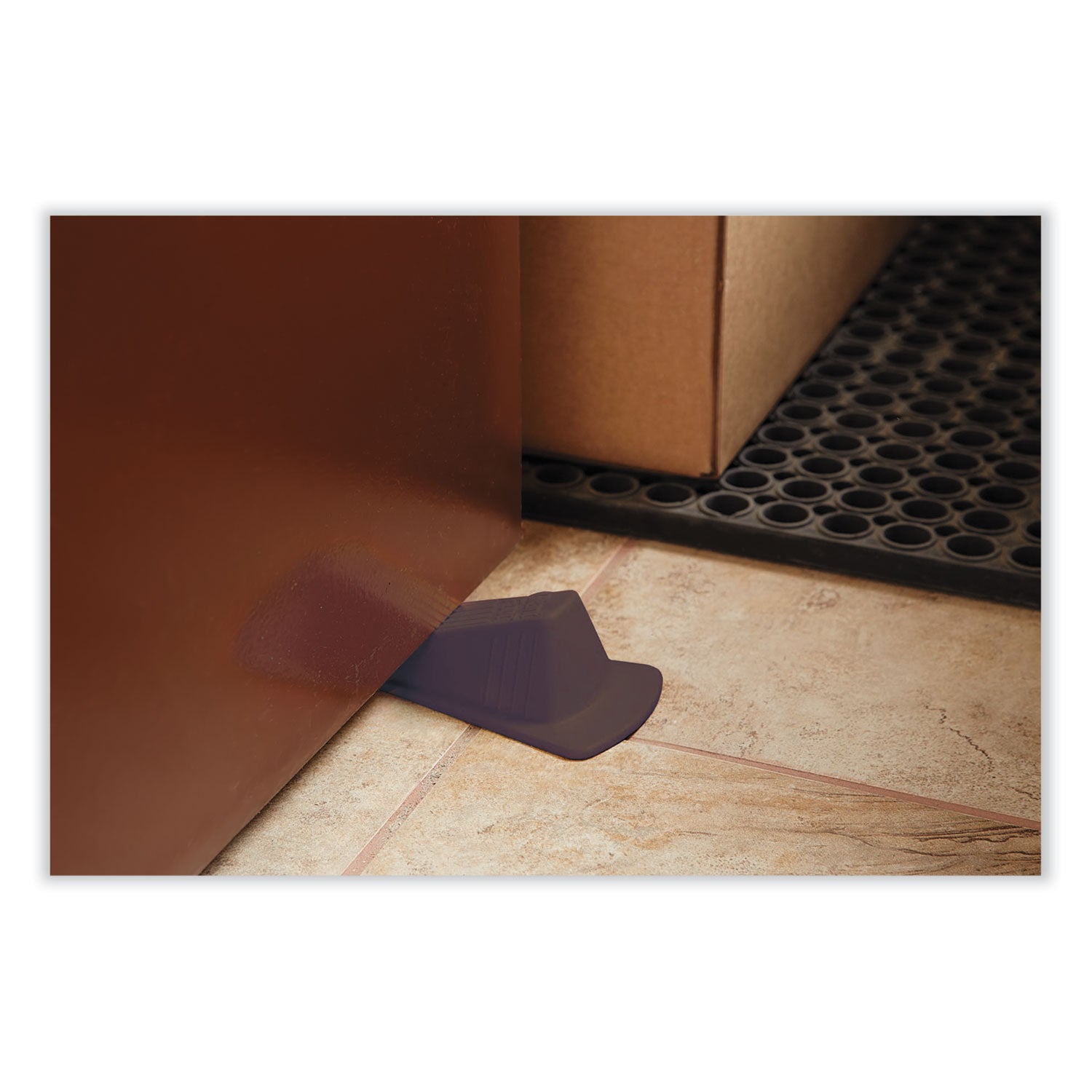 master-caster-giant-foot-doorstop-num-mas00987_5