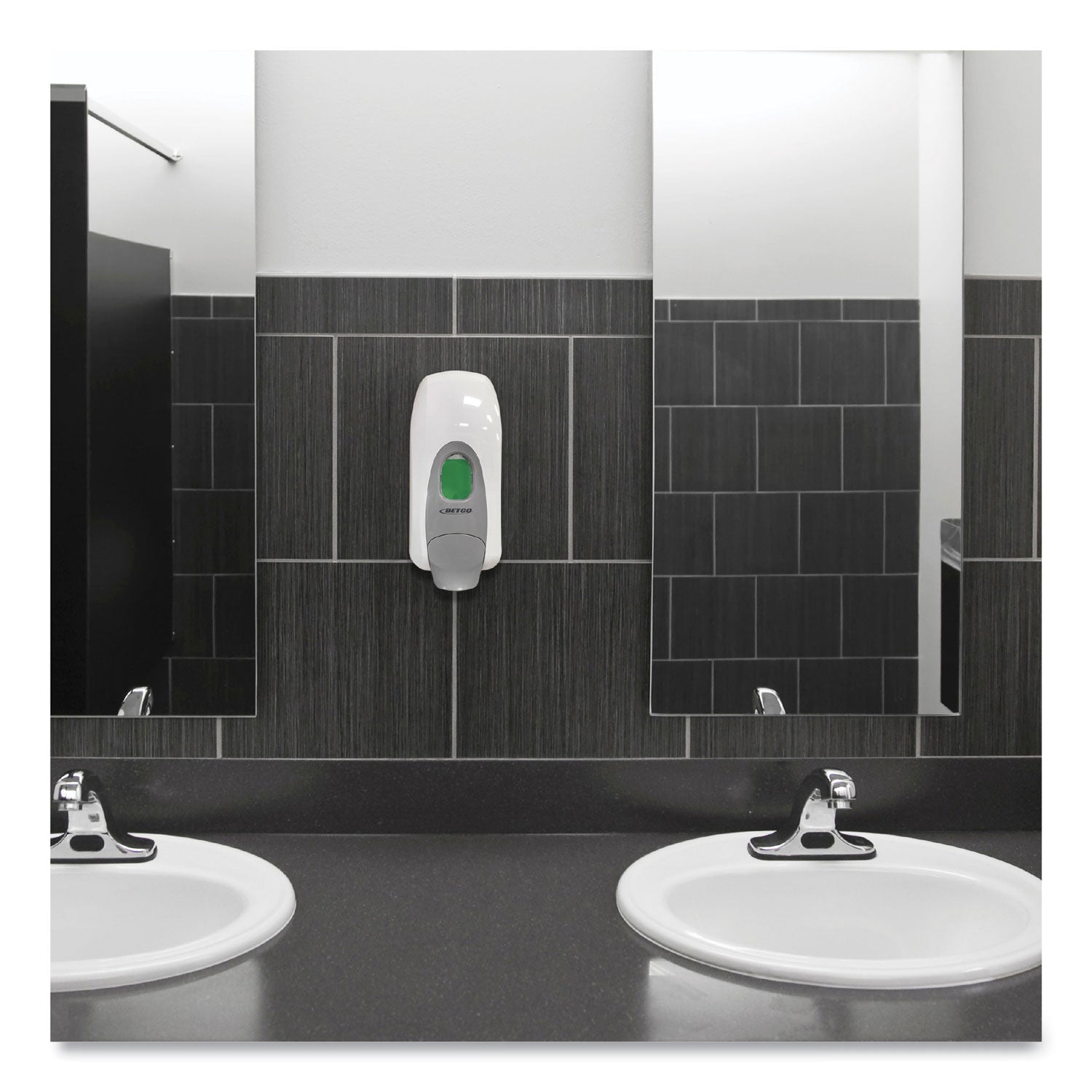 betco-clario-luxurious-foaming-skin-cleanser-num-bet7812900_6