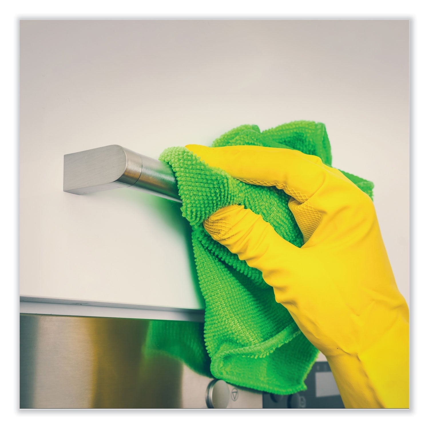 betco-deep-blue-ready-to-use-ammoniated-glass-surface-cleaner-num-bet1081200_5