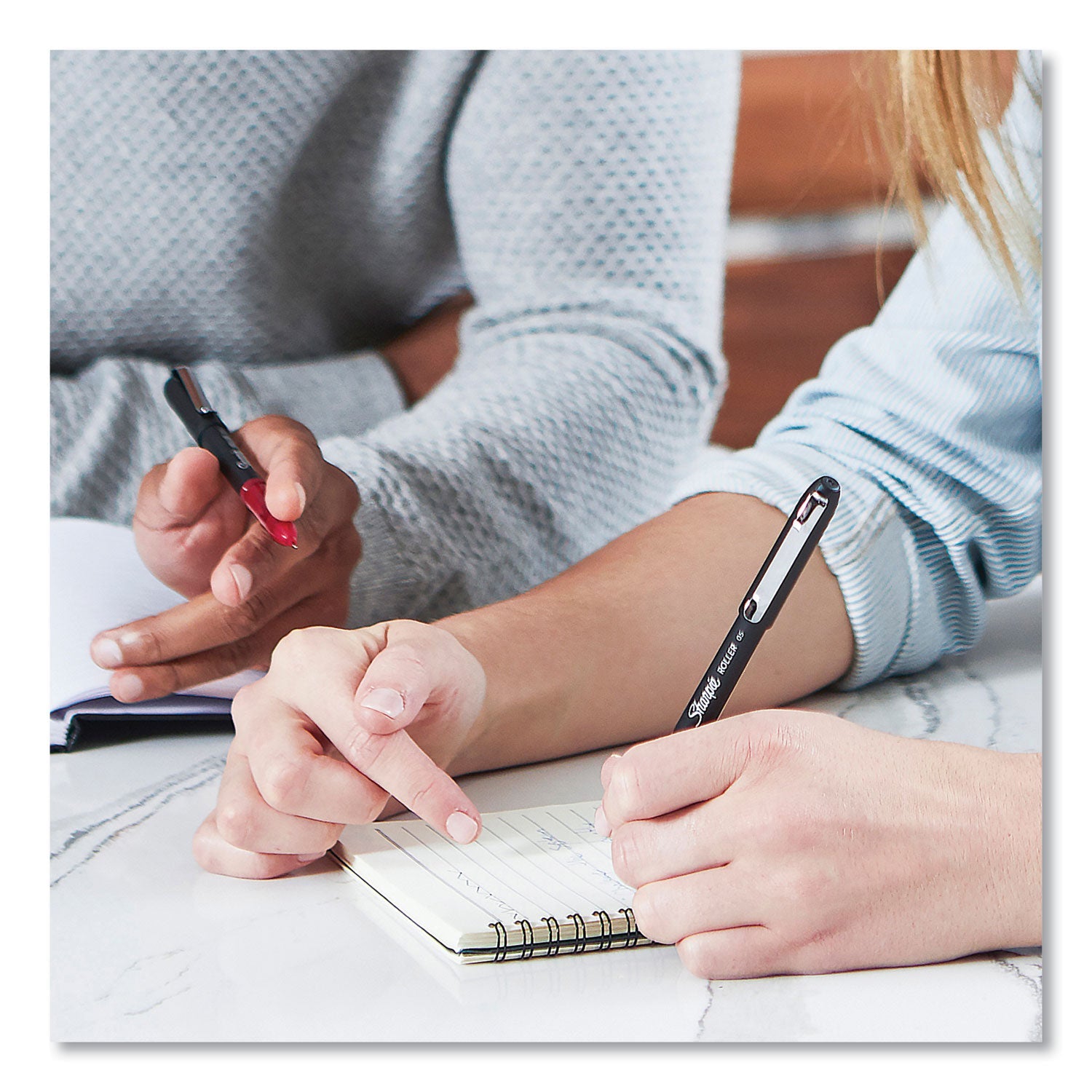 sharpie-roller-ball-stick-pen-num-san2093225_6