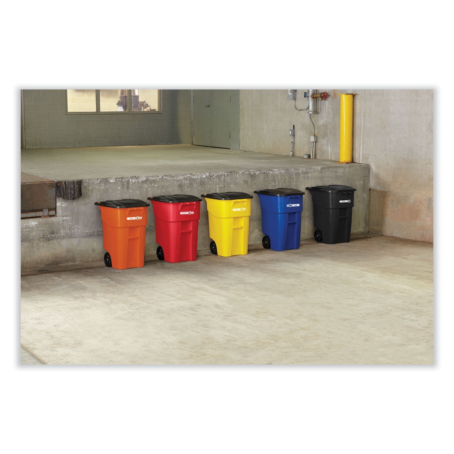 rubbermaid-square-brute-rollout-container-num-rcp9w27blu_3