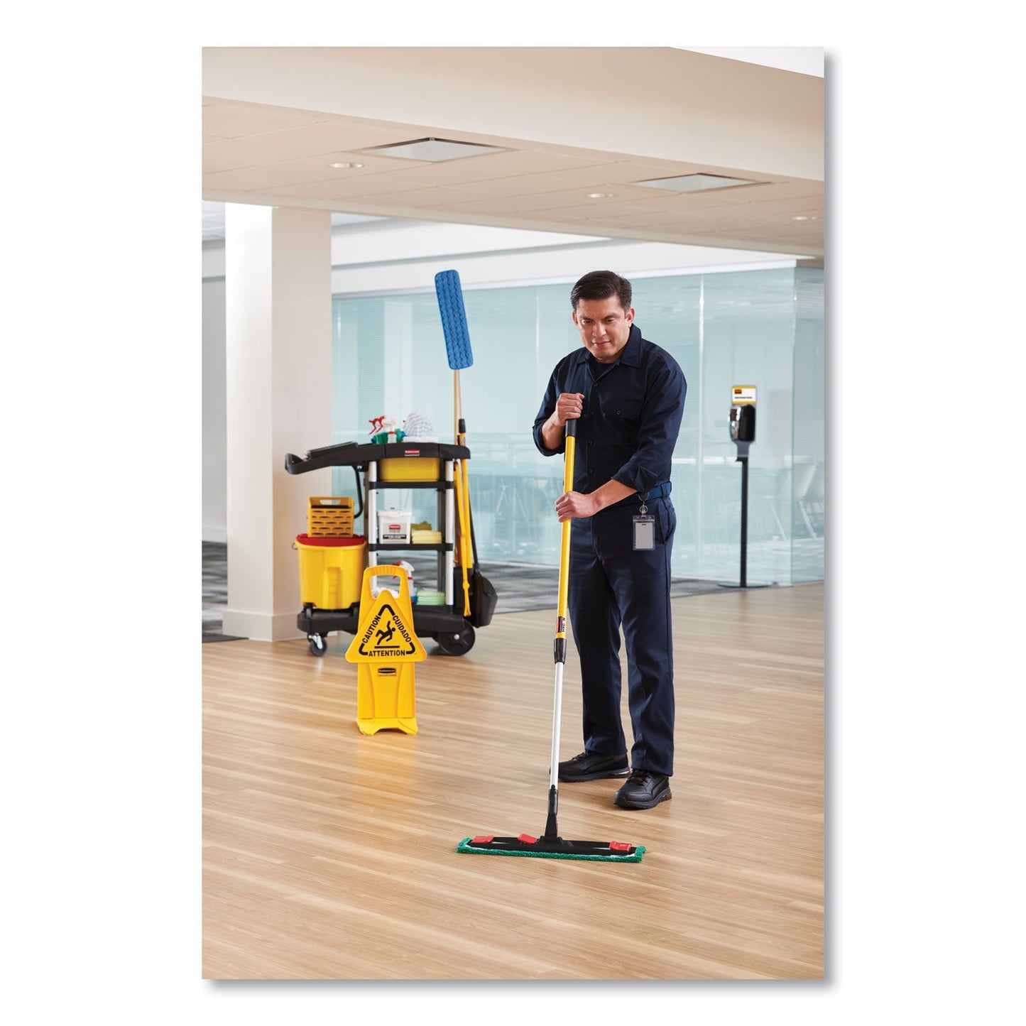 rubbermaid-adaptable-flat-mop-pads-num-rcp2132427_5