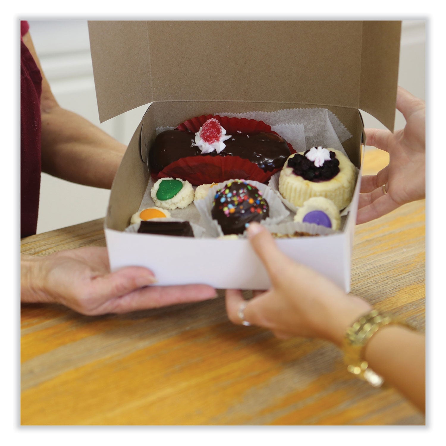 sct-bakery-boxes-num-sch1929_2
