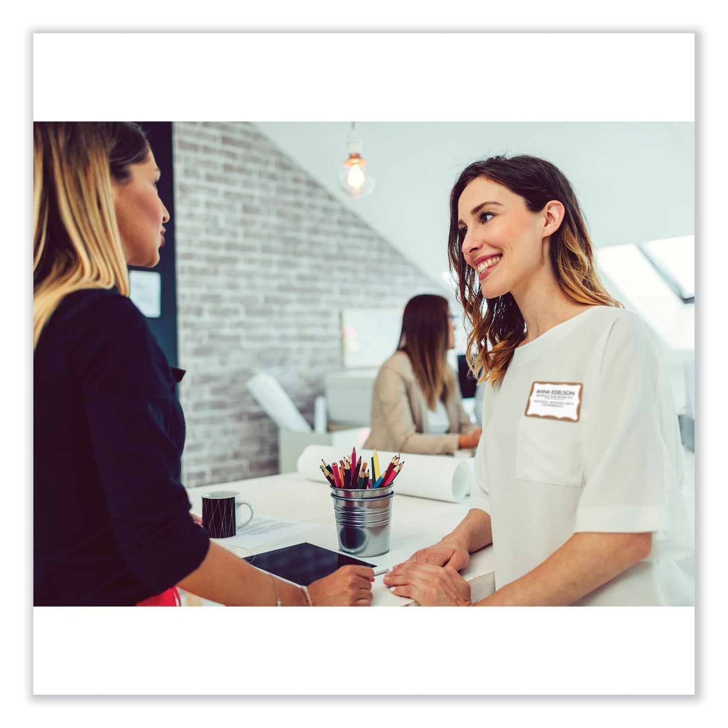 avery-printable-adhesive-name-badges-num-ave5146_6