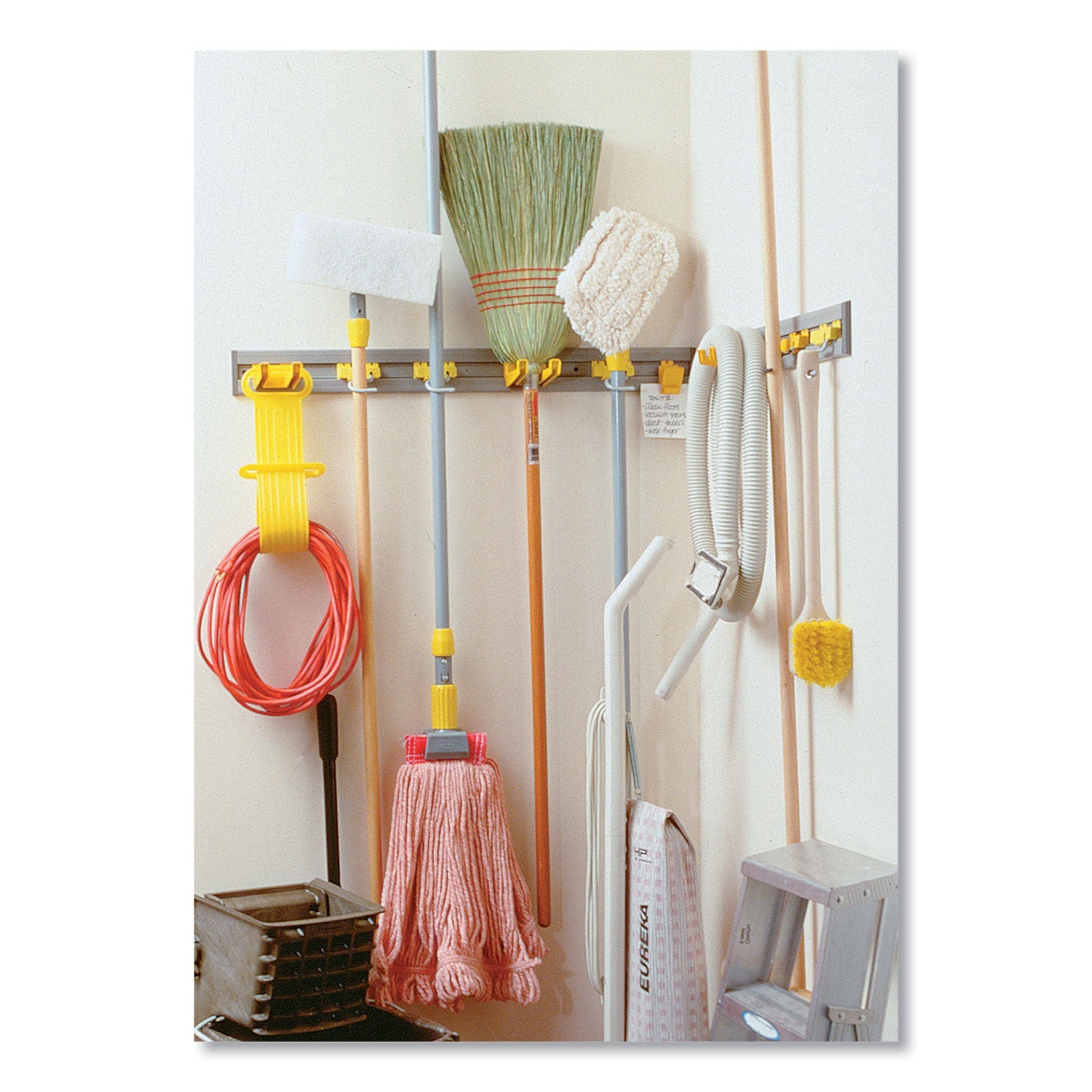rubbermaid-closet-organizer-tool-holder-num-rcp199300gy_6