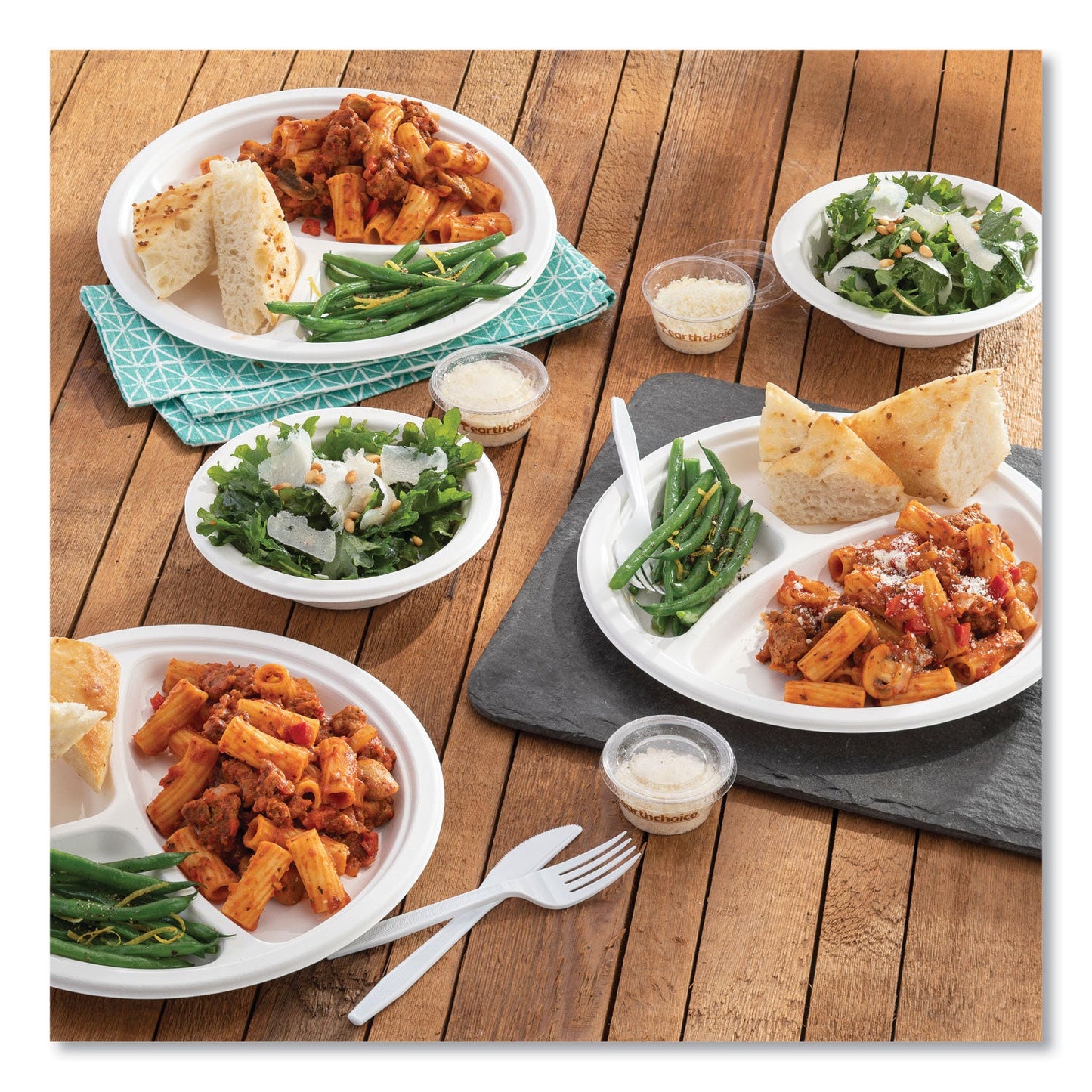 pactiv-earthchoice-pfas-free-compostable-dinnerware-num-pctmc50012pfree_3