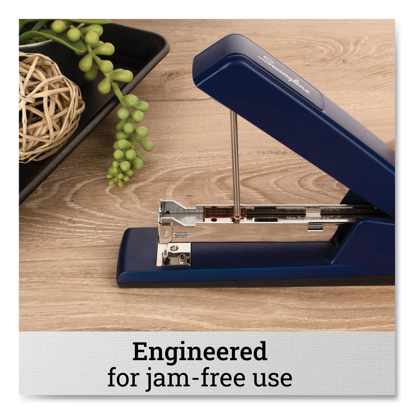 swingline-747-classic-full-strip-stapler-num-swi74724_4