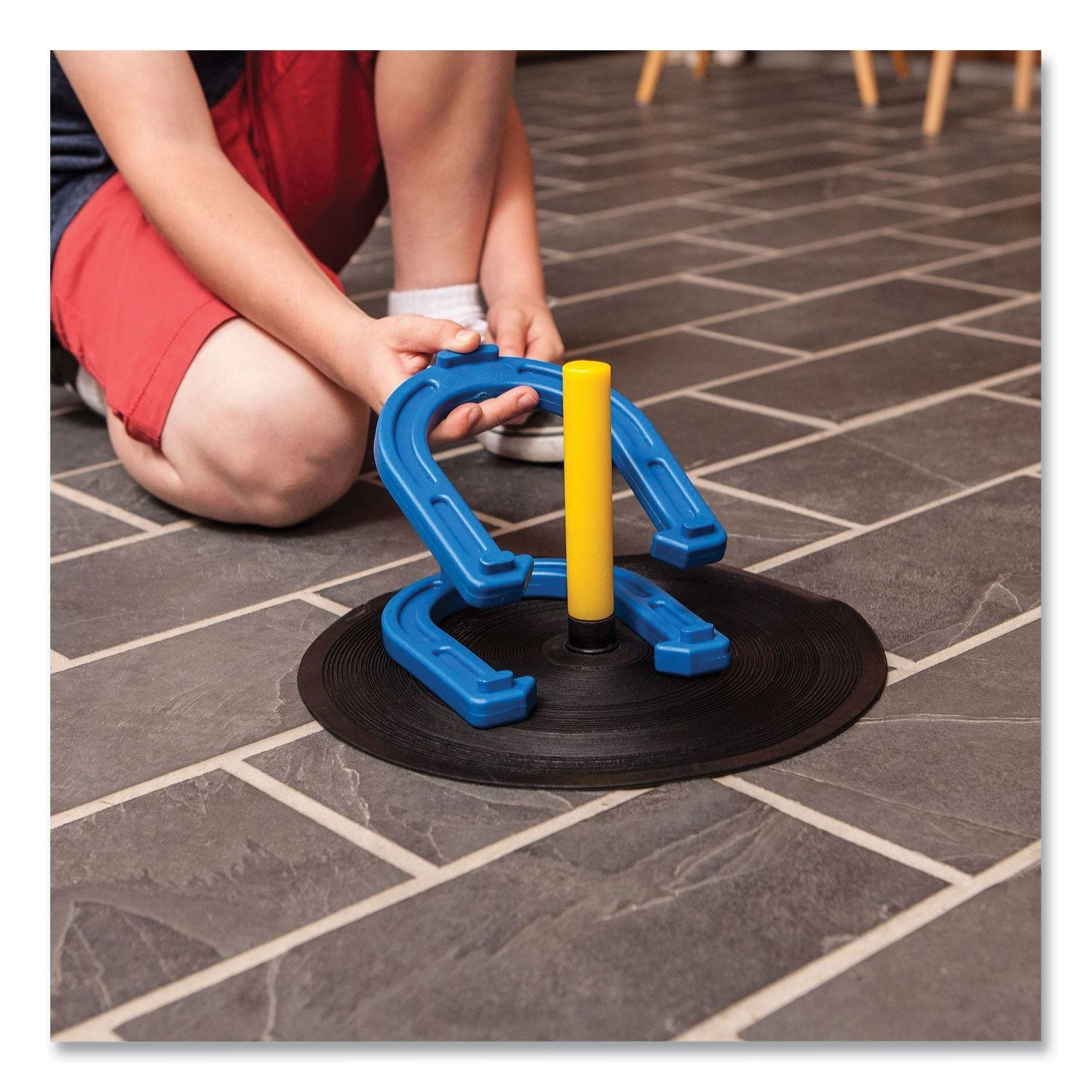 champion-indoor-outdoor-rubber-horseshoe-set-num-csiihs1_6