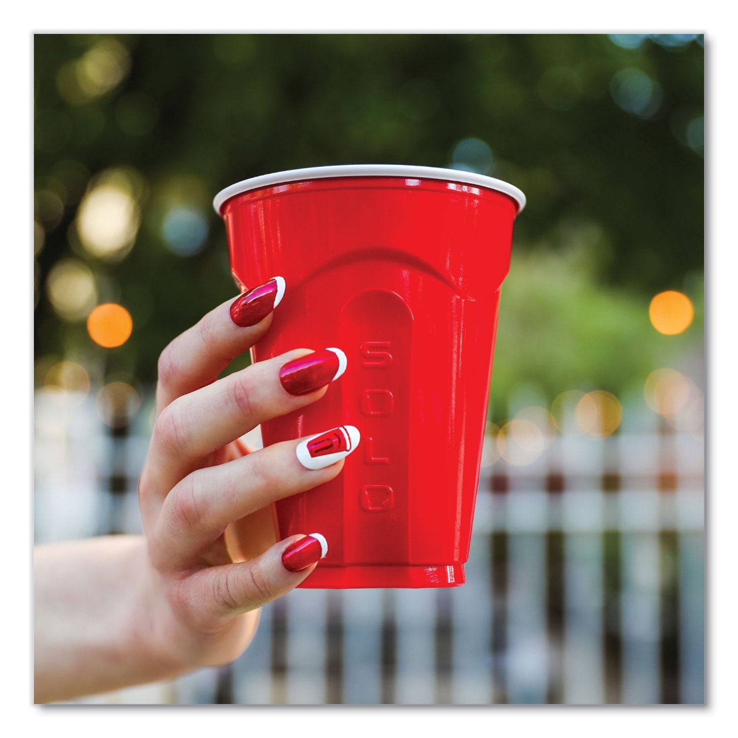 solo-r-squared-plastic-party-cups-18-oz-red-240-carton-sccsq182020004_5