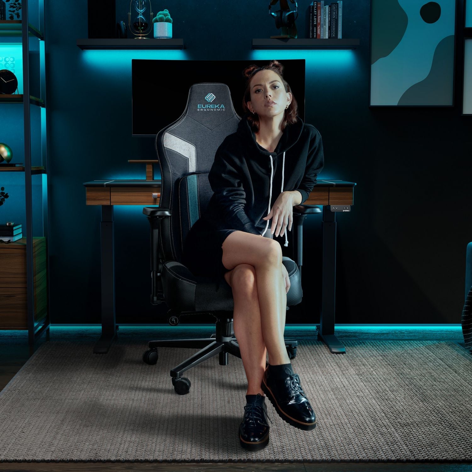 eureka-ergonomic-r-python-ii-ergonomic-chair-supports-up-to-300-lb-18-88-to-22-83-seat-height-black-fabric-seat-black-blue-fabric-back-ekagc08bu_3