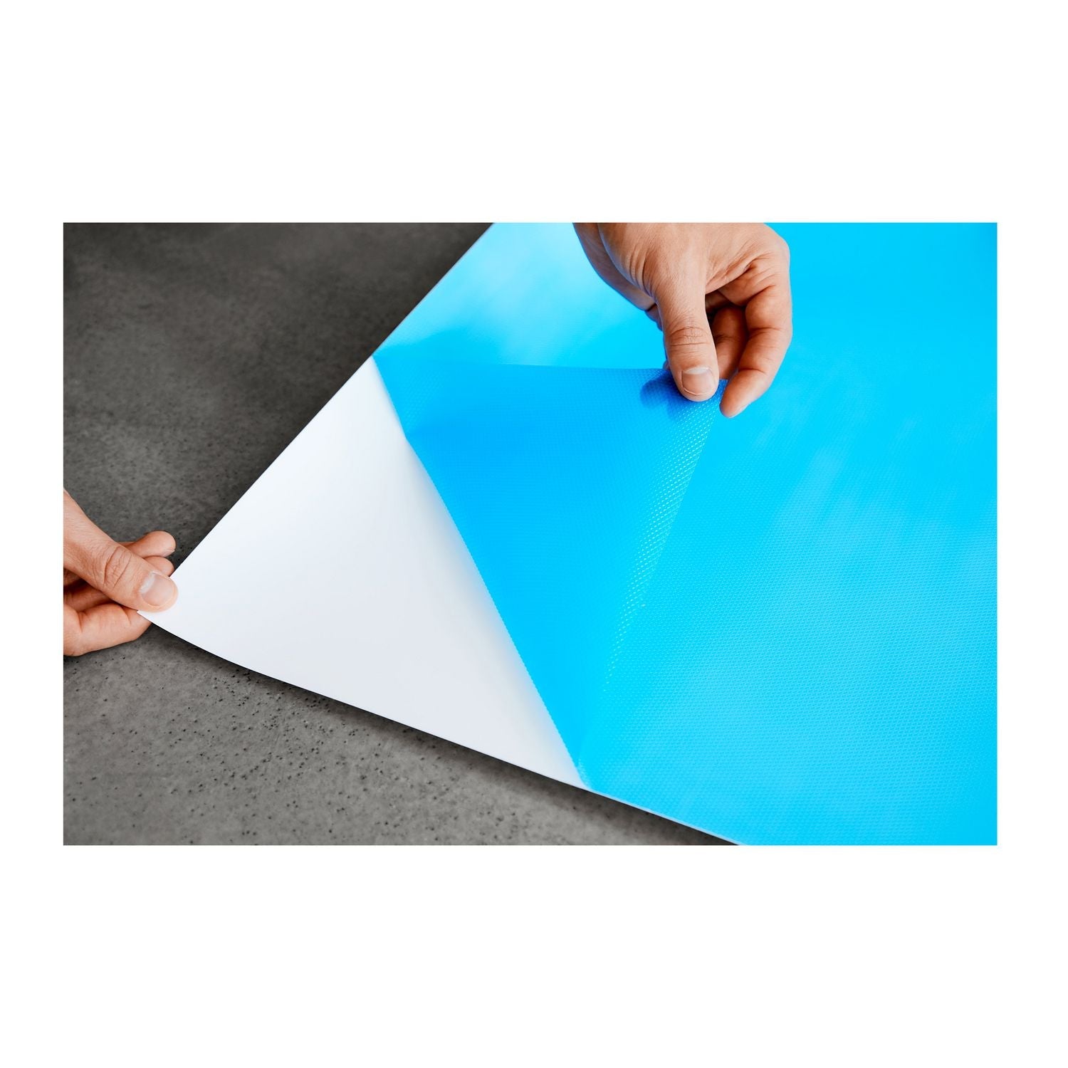 post-it-r-easy-erase-permanent-marker-whiteboard-surface-laminate-film-96-x-48-white-mmmee8x4_3