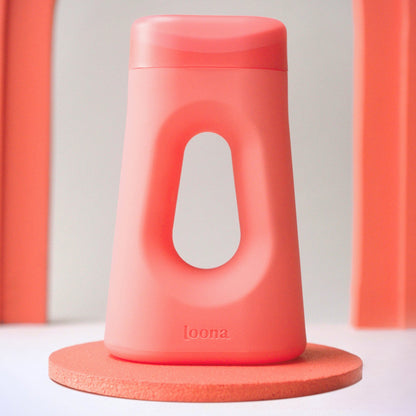 The Loona Female Urinal 30 oz. With Closure Single Patient Use (1234487_EA)