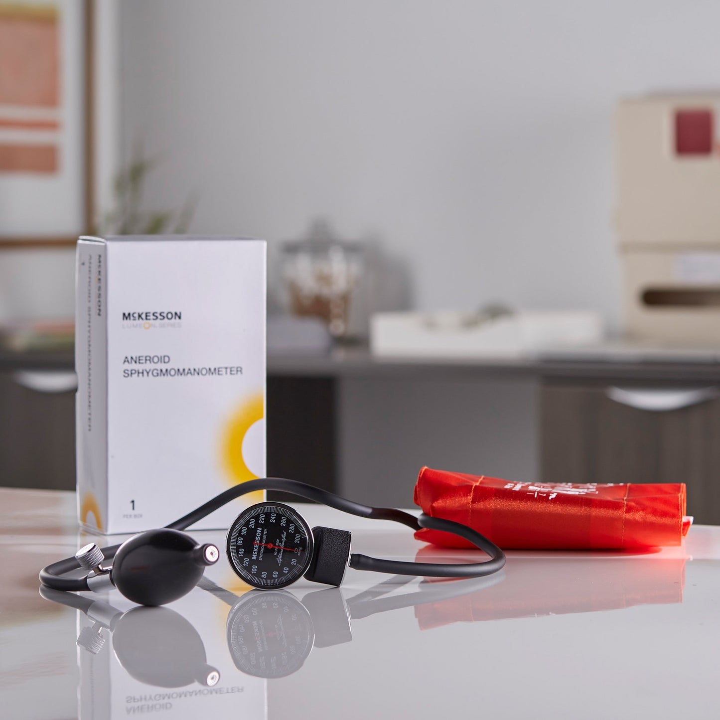 McKesson Deluxe Aneroid Sphygmomanometer Unit Large Adult Cuff Nylon Cuff 34 - 50 cm Pocket Aneroid (1067608_EA)