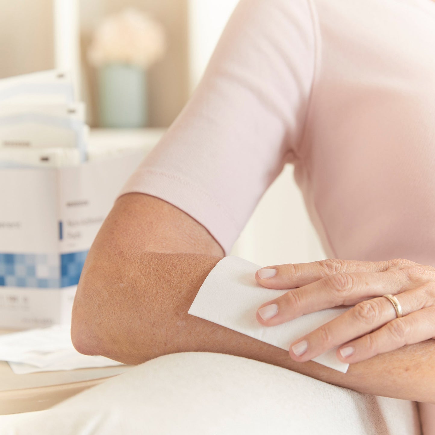 McKesson Non-Adherent Dressing 3 X 4 Inch Sterile 100 per Pack (373777_CS)