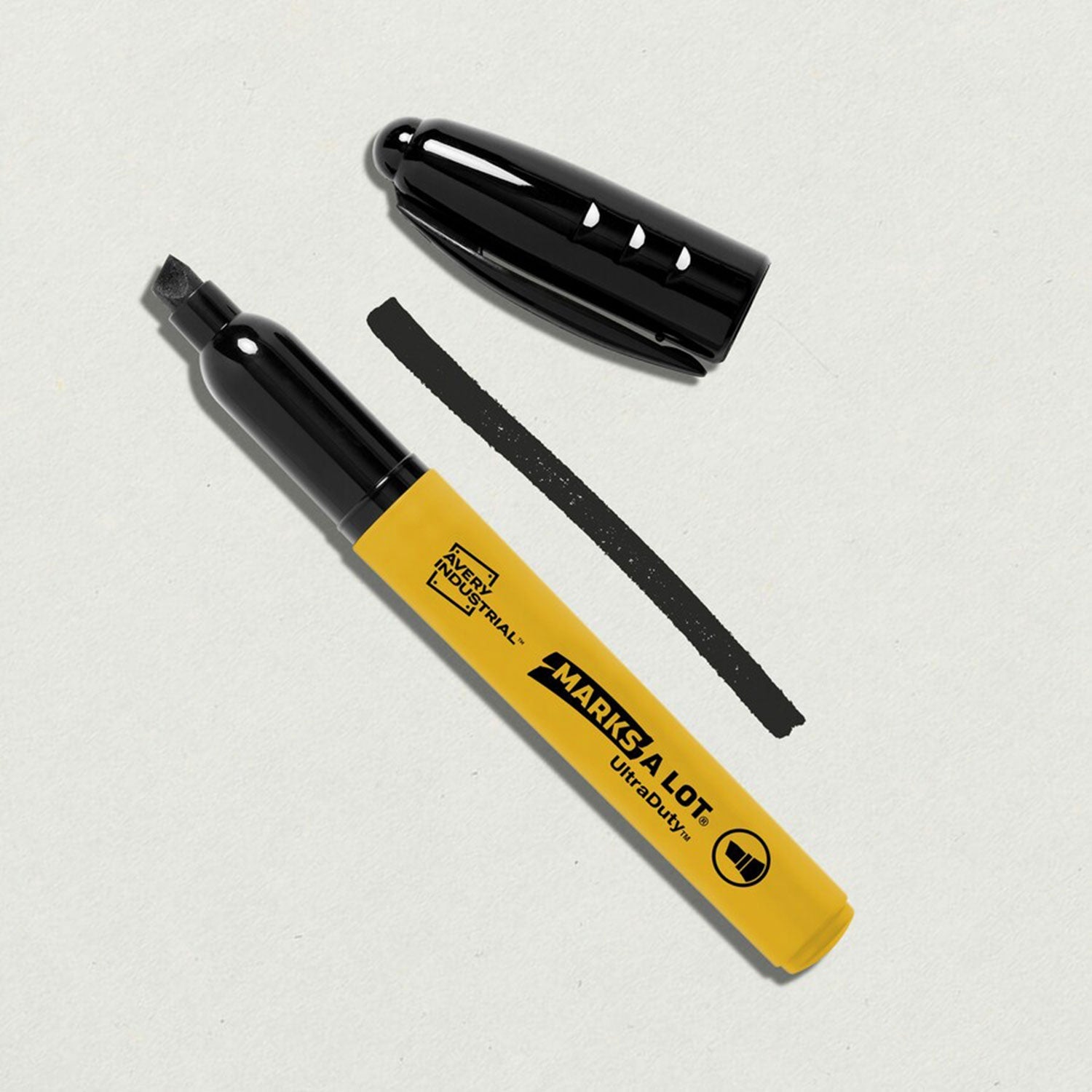avery-ultraduty-permanent-markers-0-5-mm-marker-point-size-chisel-marker-point-style-black-12-carton-num-ave29842_3