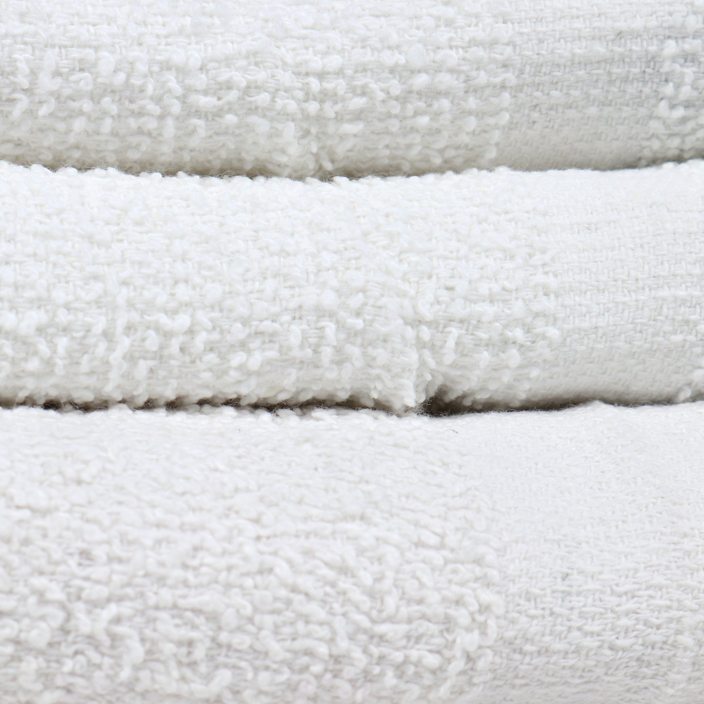 Hospeco® Basic Arctic Bath Towel 22x44 White Cam Border, Bale of 300 (HOSBASIC-2244-6)