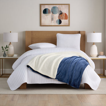 Arkwright Home® Host & Home Plush to Sherpa Bed Blanket Queen Navy, 4/Case (BLKT-PF-9090-NV)